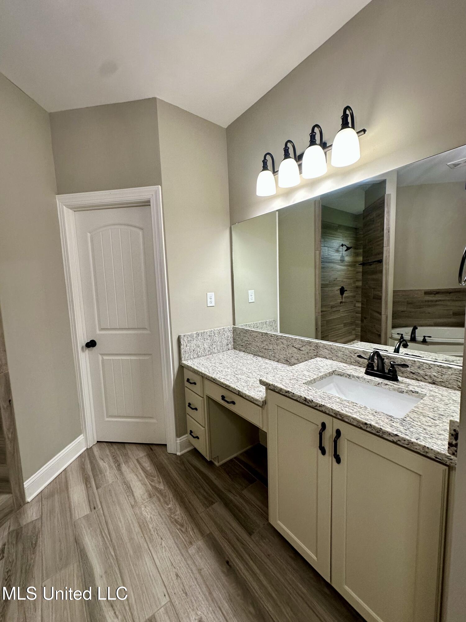 4049 Courtyard Drive, Southaven, Mississippi image 15