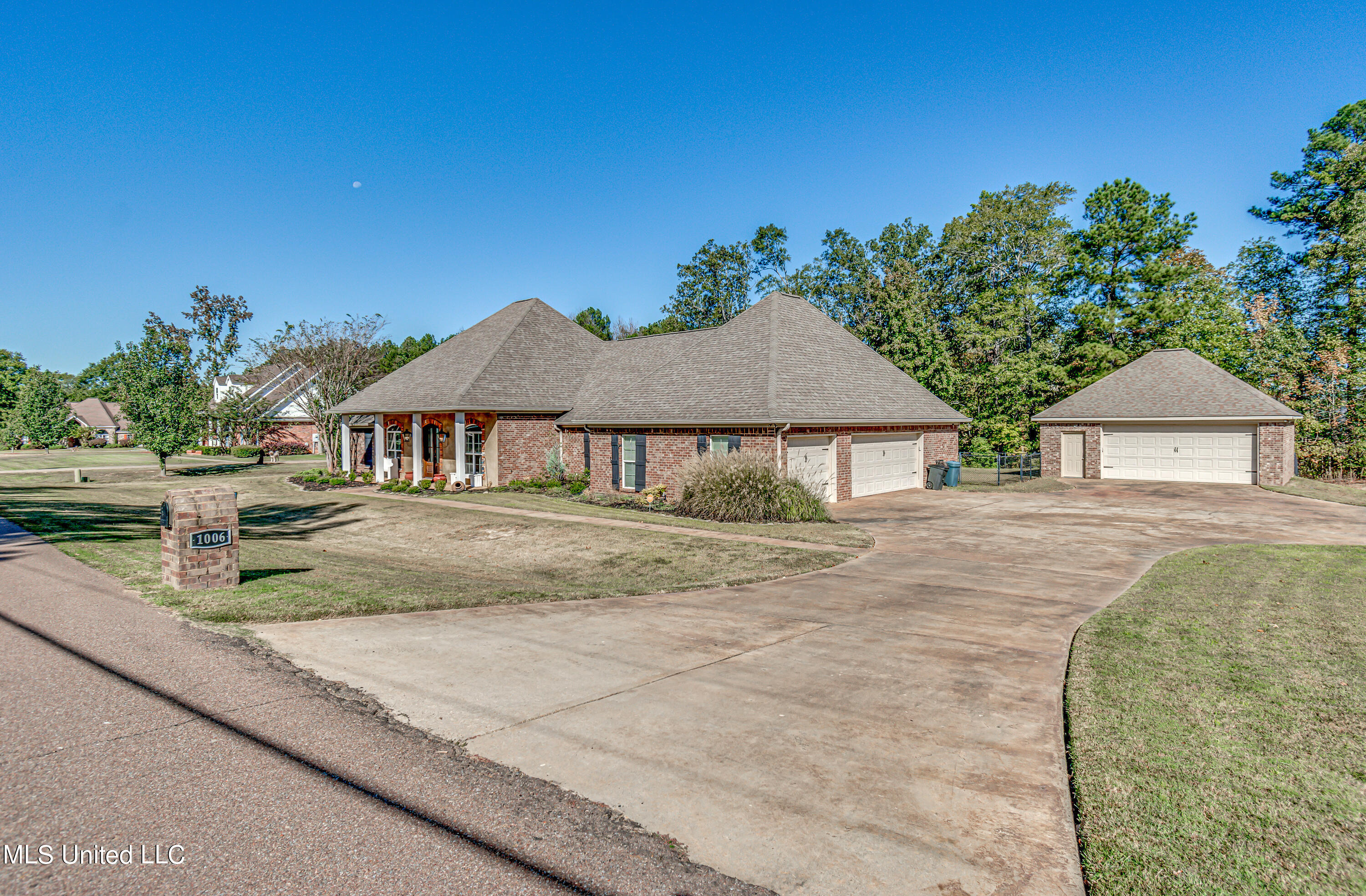 1006 Longwood Place, Pearl, Mississippi image 7