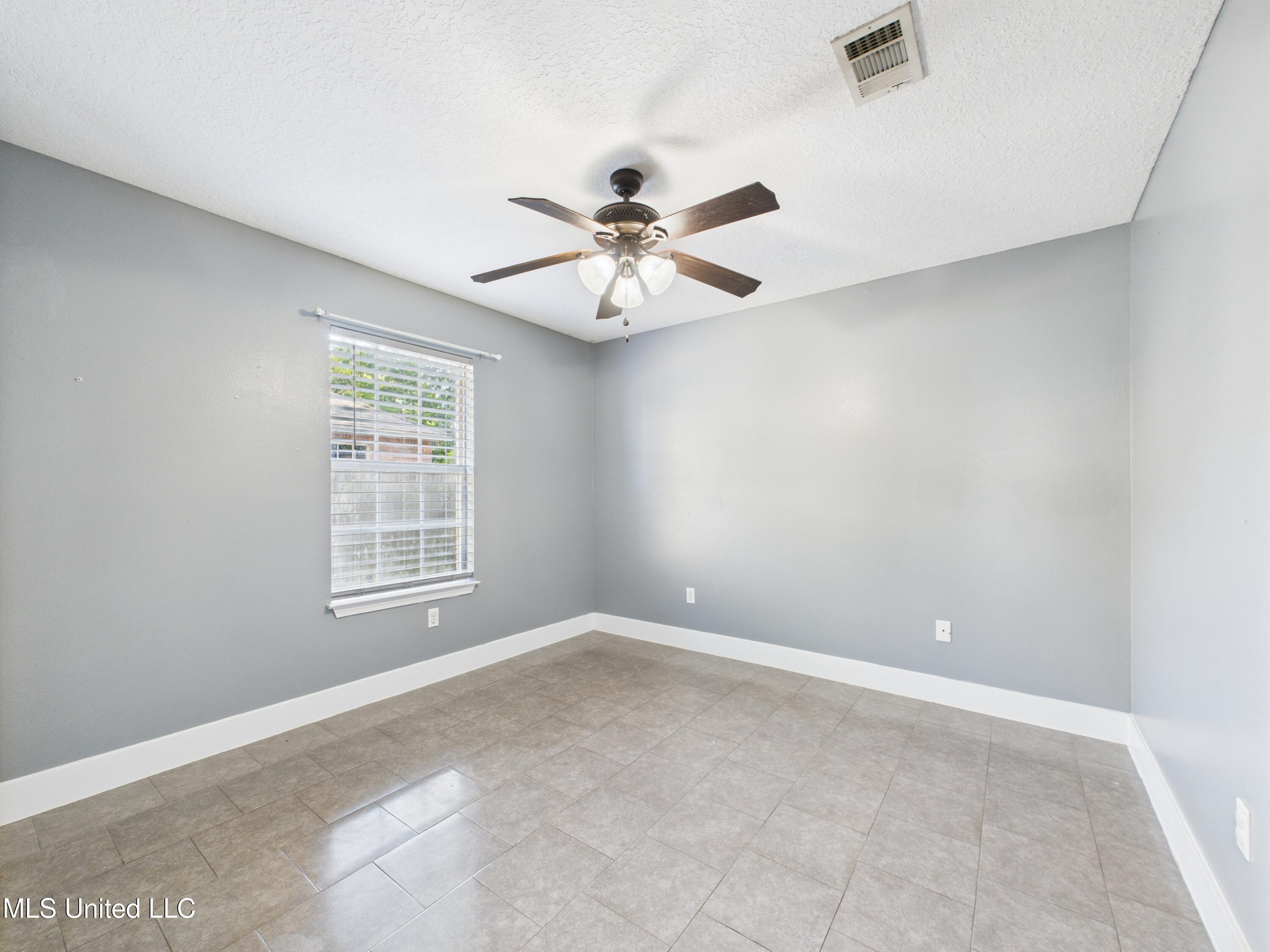 3508 N 9th Street, Ocean Springs, Mississippi image 23