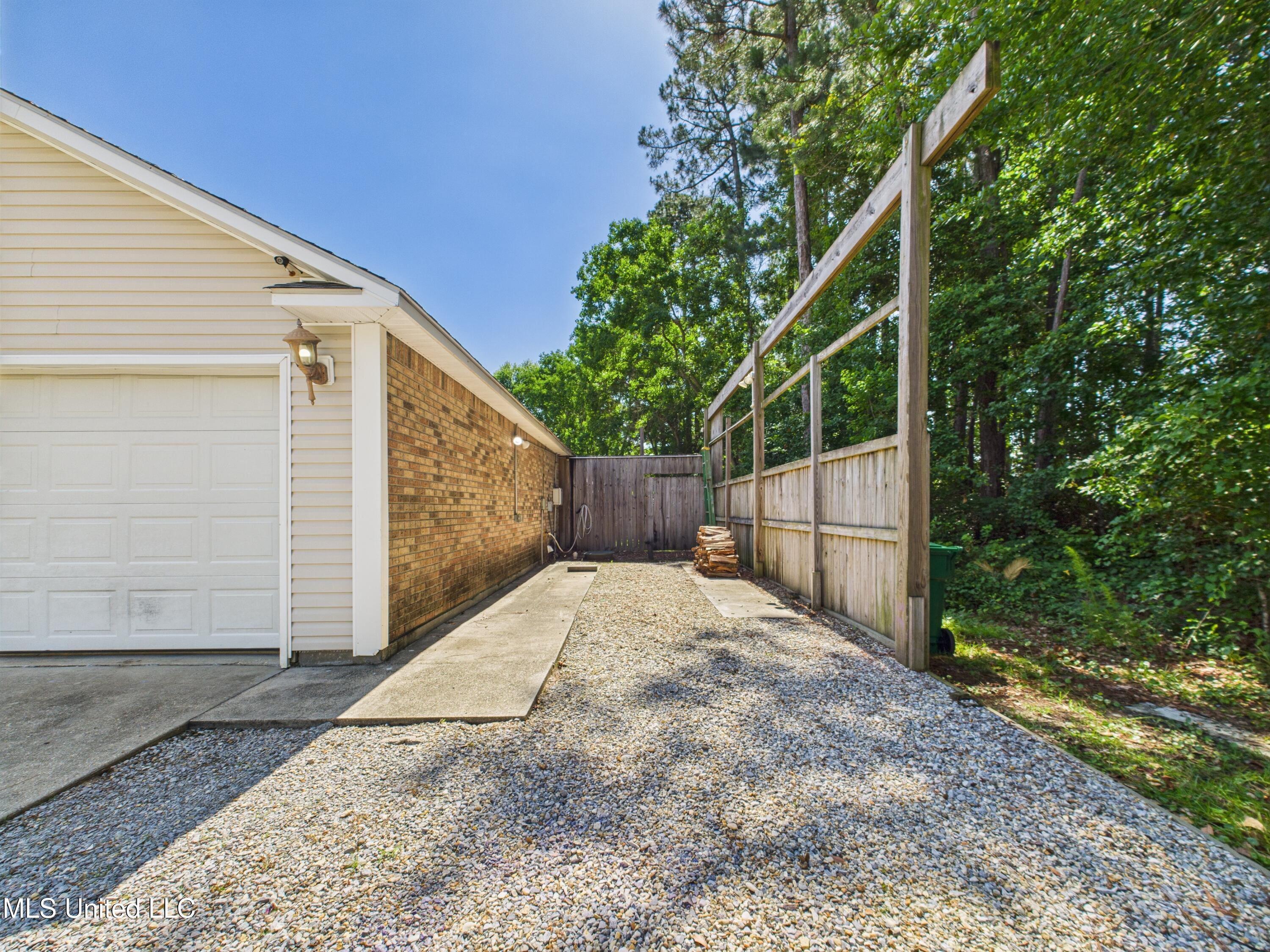 3508 N 9th Street, Ocean Springs, Mississippi image 34