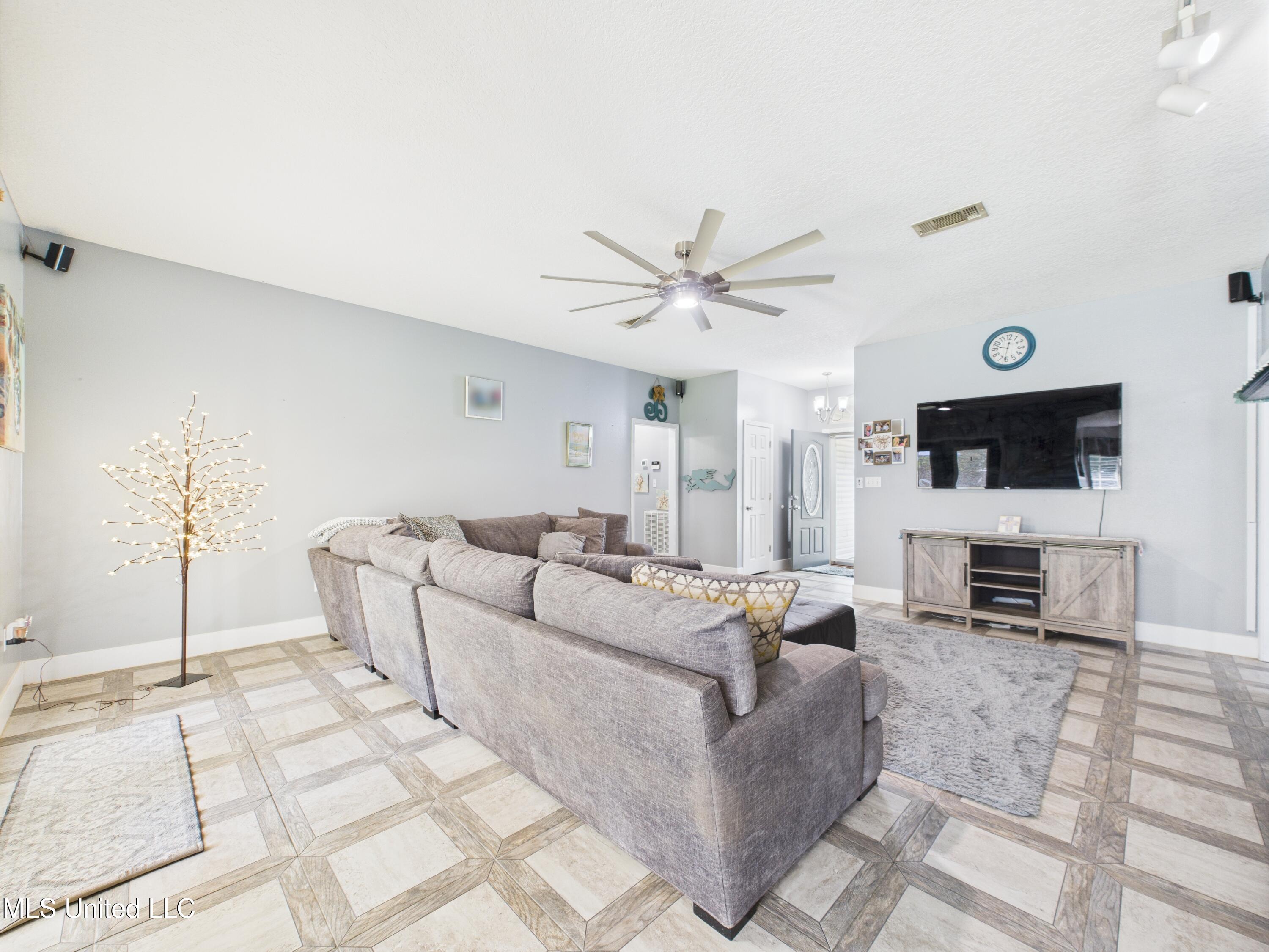 3508 N 9th Street, Ocean Springs, Mississippi image 8