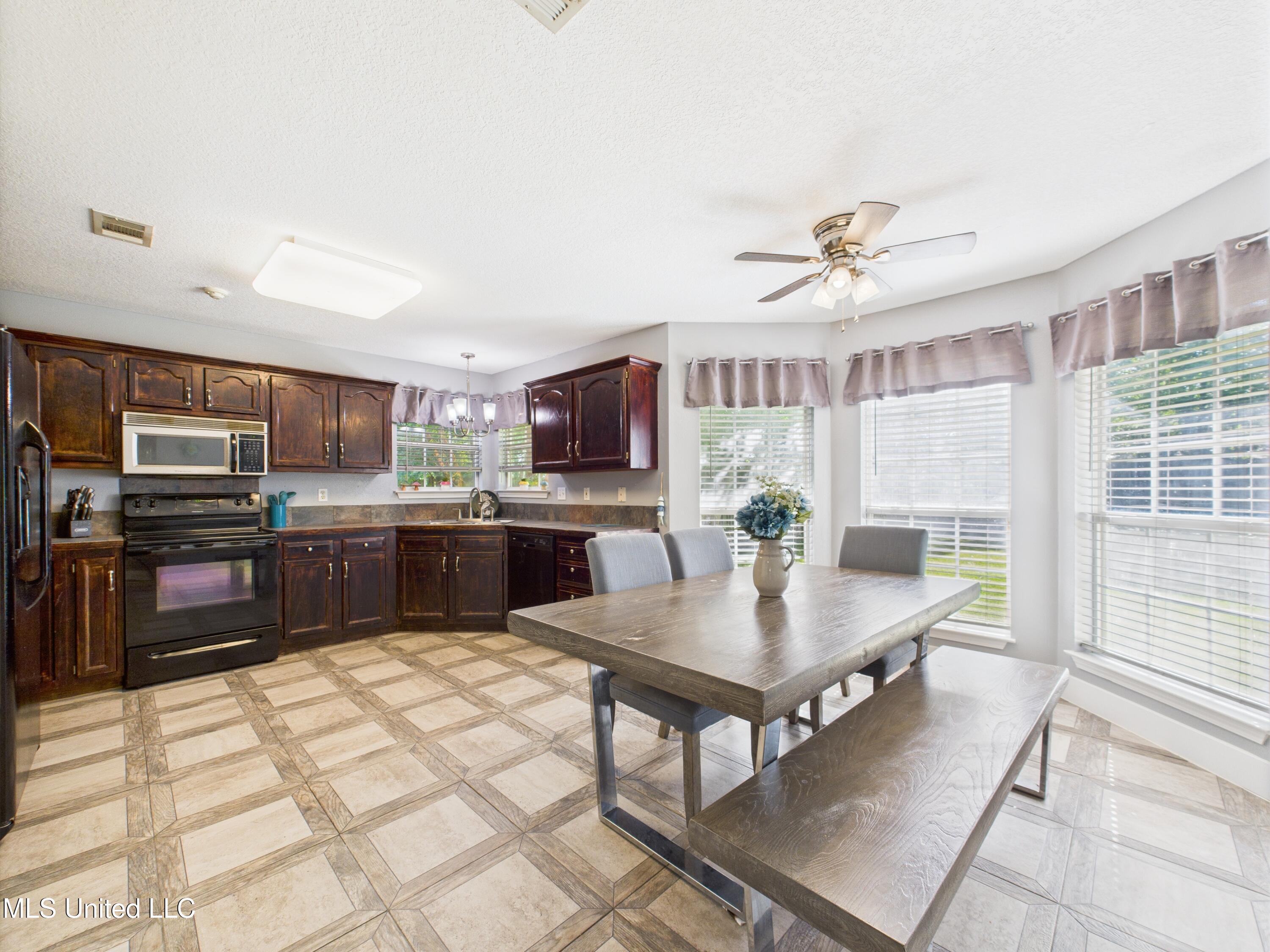 3508 N 9th Street, Ocean Springs, Mississippi image 9