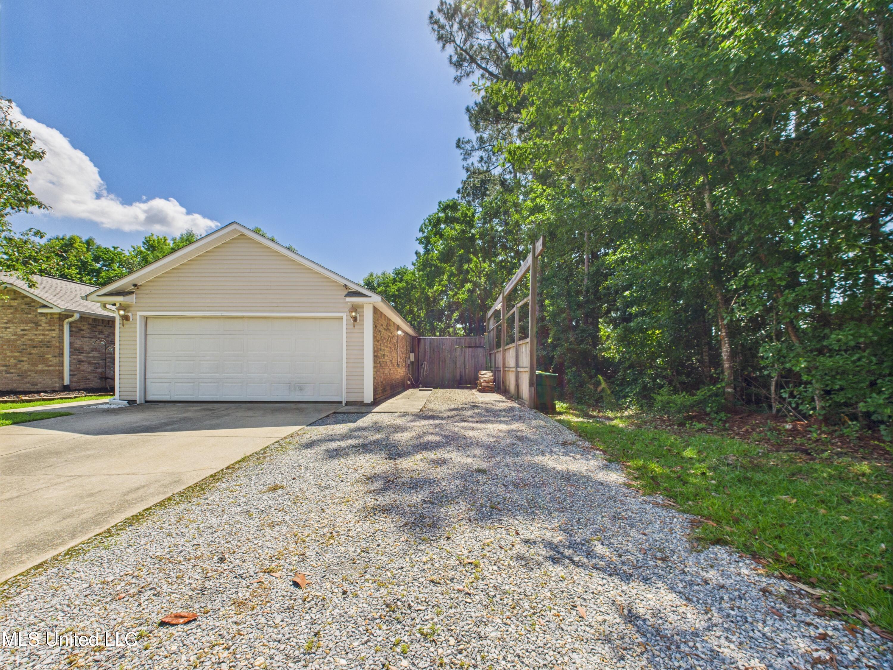 3508 N 9th Street, Ocean Springs, Mississippi image 35