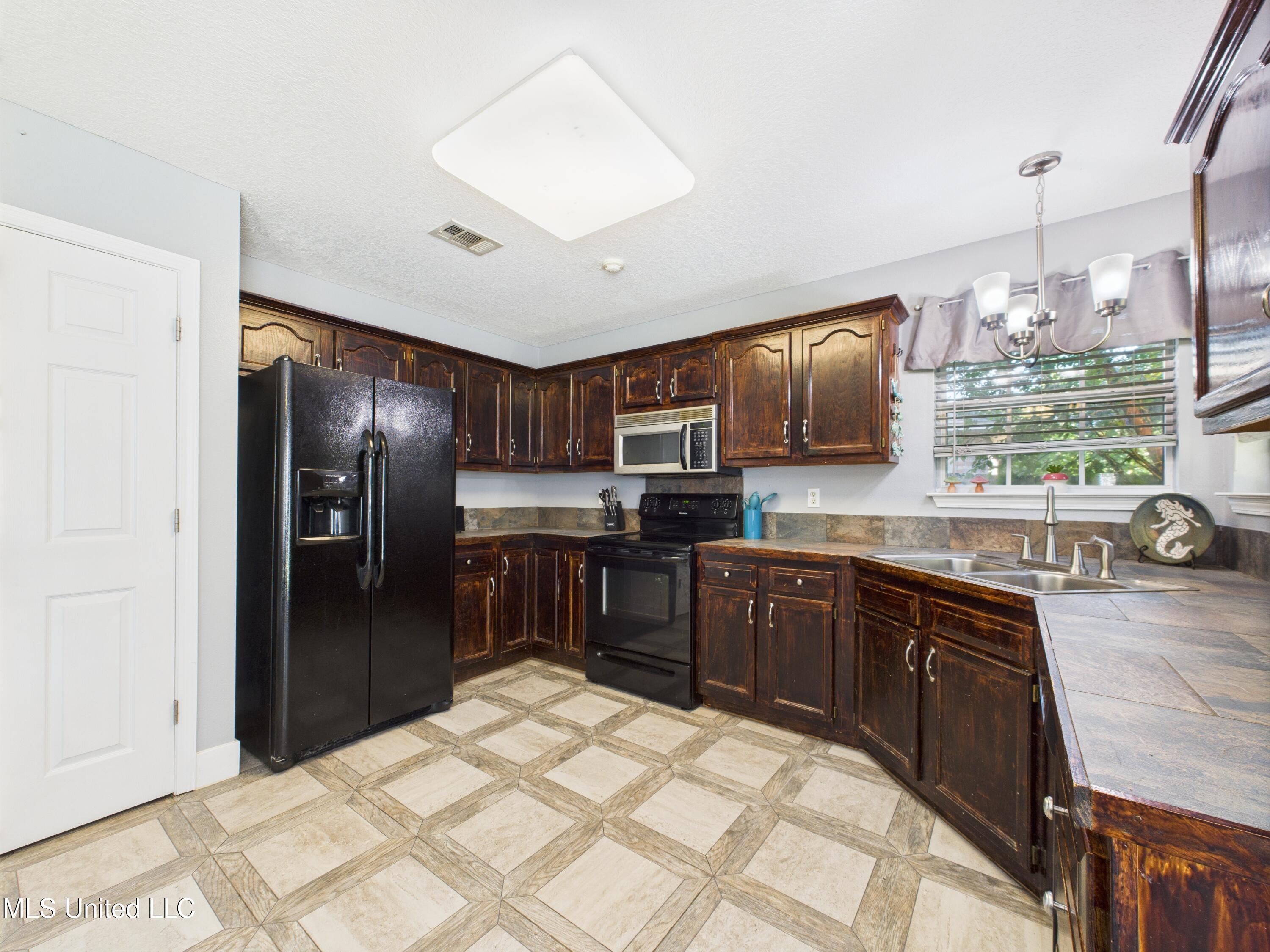 3508 N 9th Street, Ocean Springs, Mississippi image 14