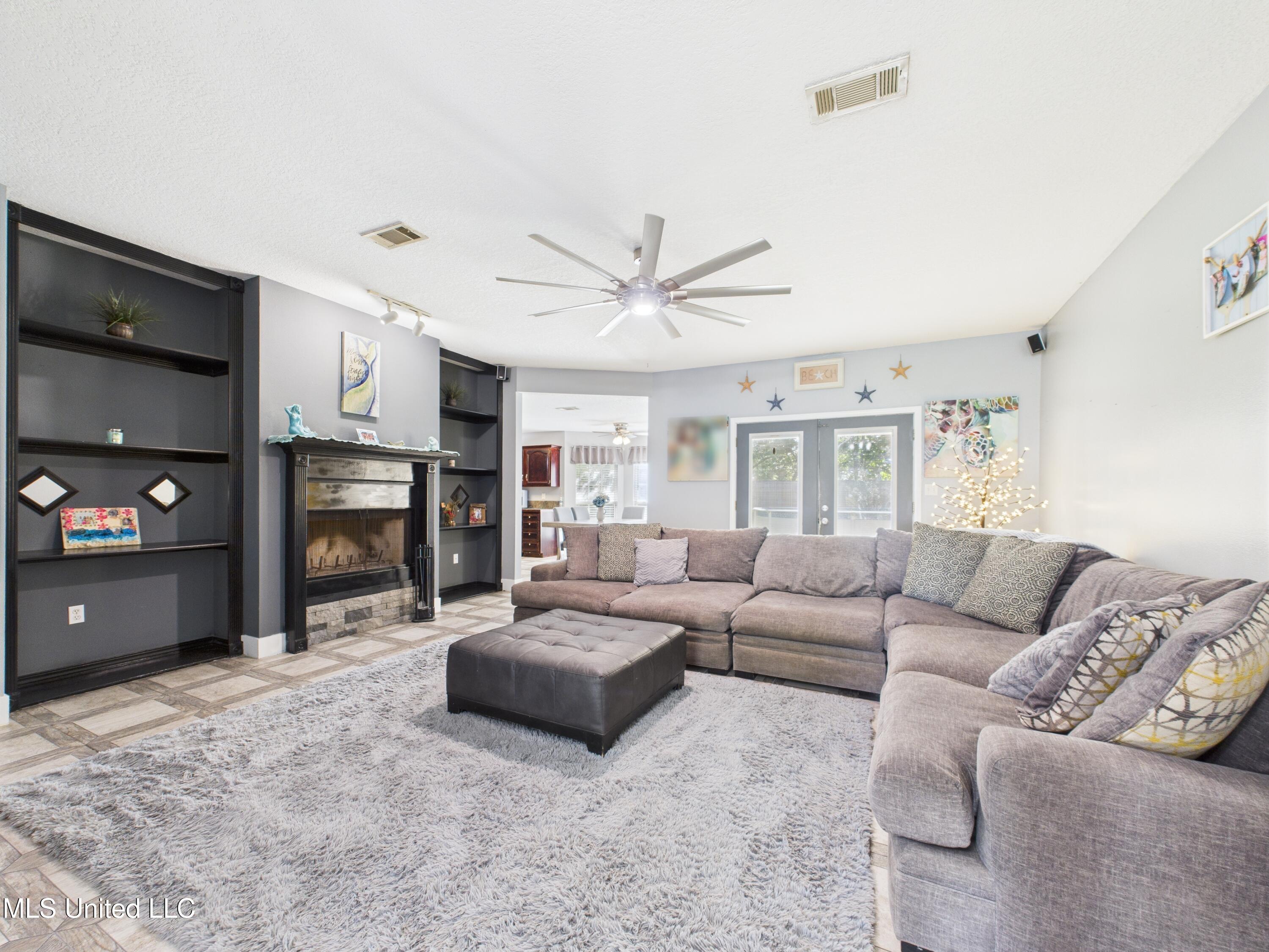 3508 N 9th Street, Ocean Springs, Mississippi image 5
