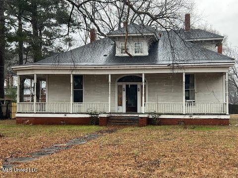 Homes For Sale - 489 Peyton Road<br/> Coldwater, MS 38618