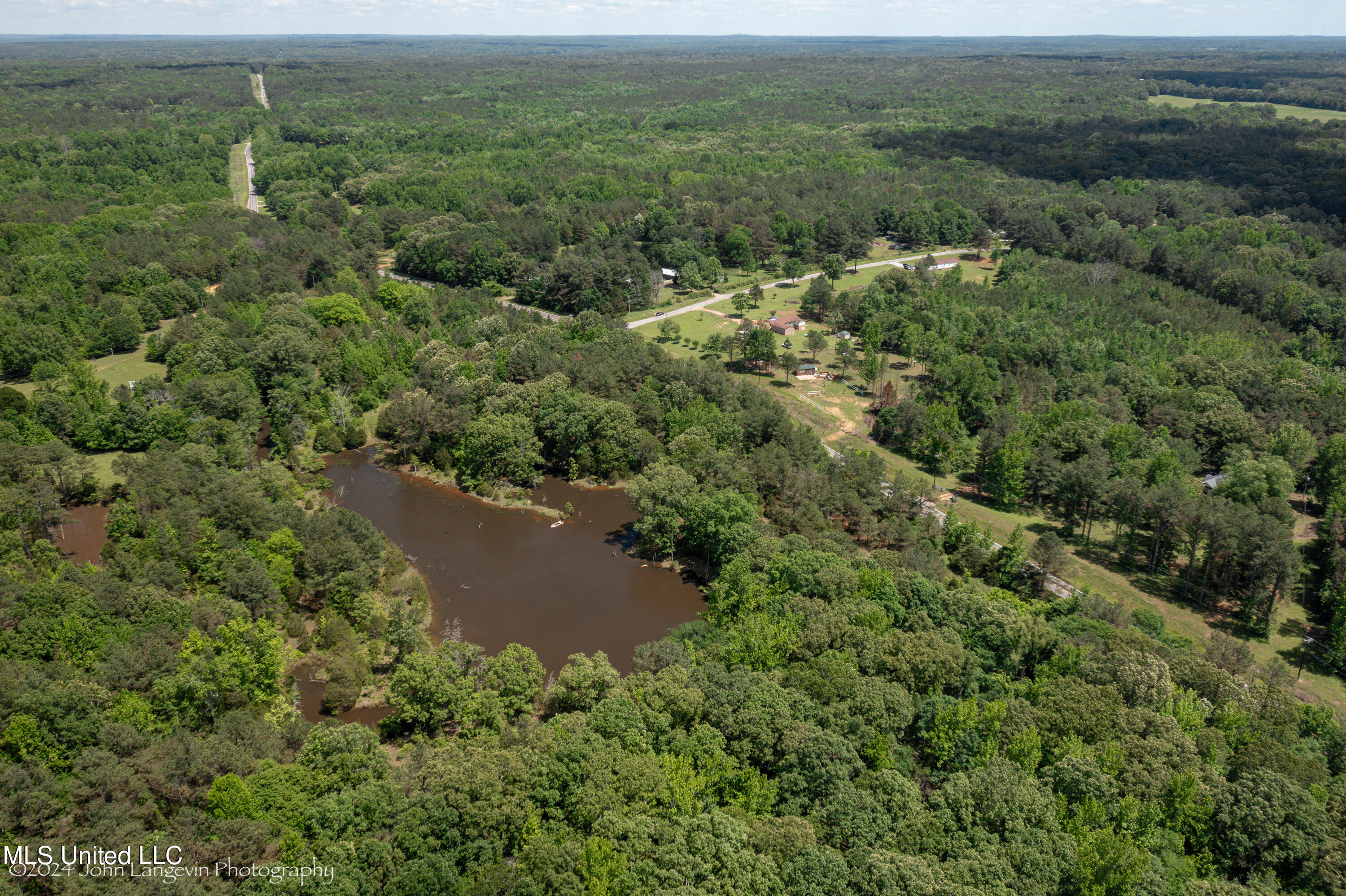 Wall Hill Road, Byhalia, Mississippi image 4