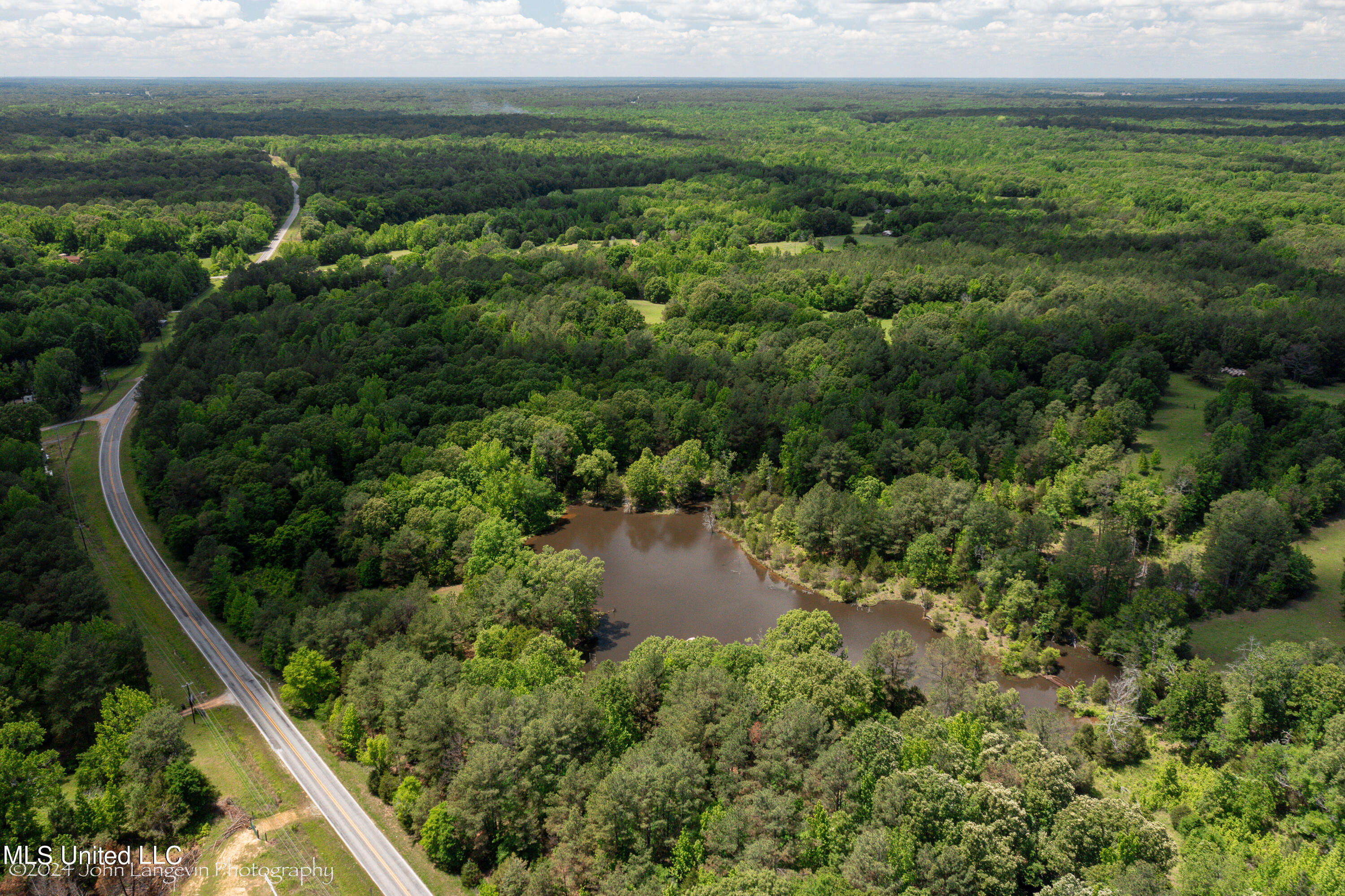 Wall Hill Road, Byhalia, Mississippi image 1