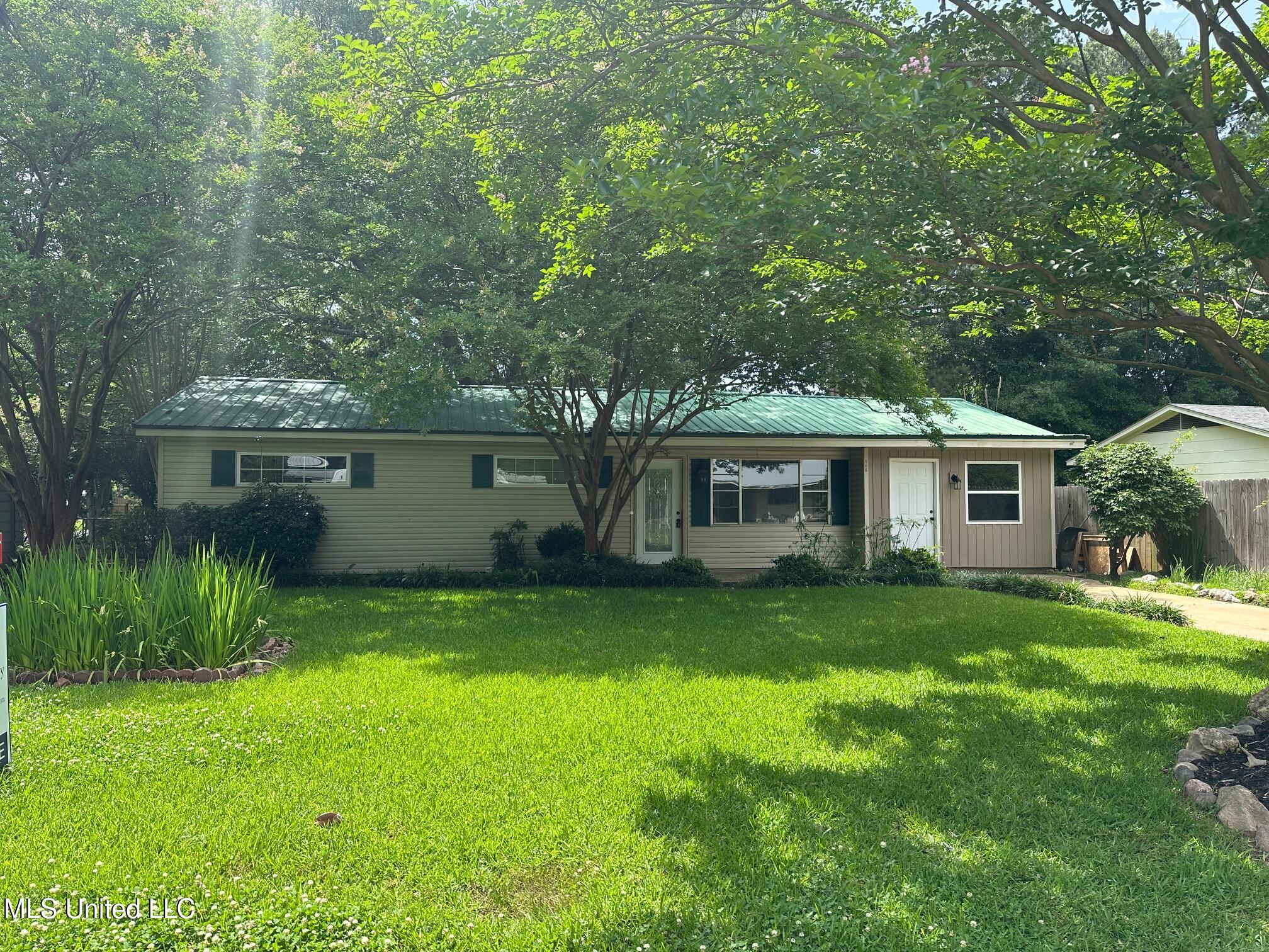 365 Gatewood Drive, Pearl, Mississippi image 2