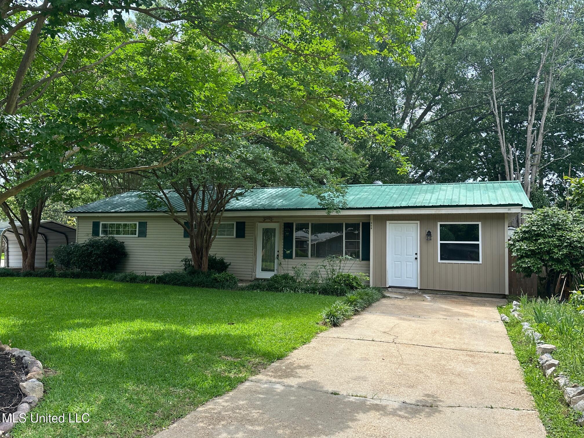 365 Gatewood Drive, Pearl, Mississippi image 1