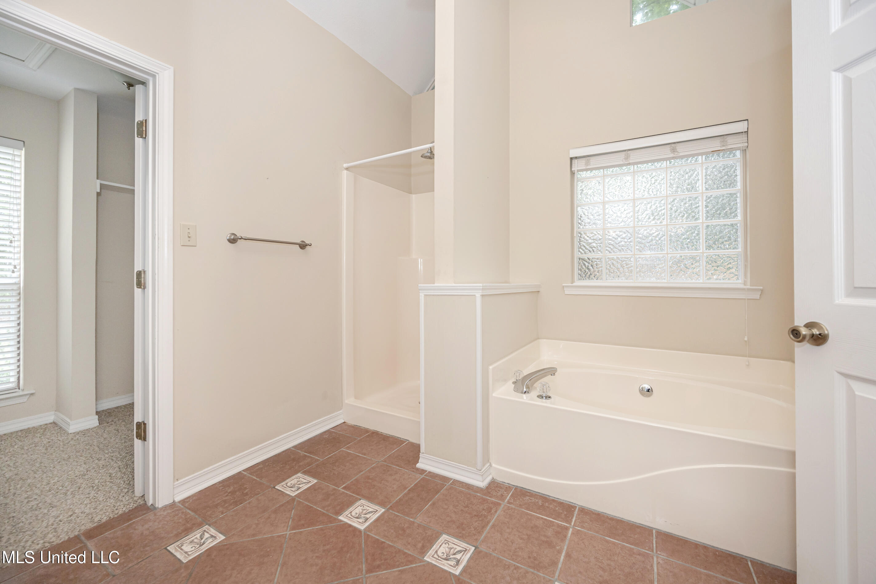 803 Woodglen Drive, Ocean Springs, Mississippi image 24