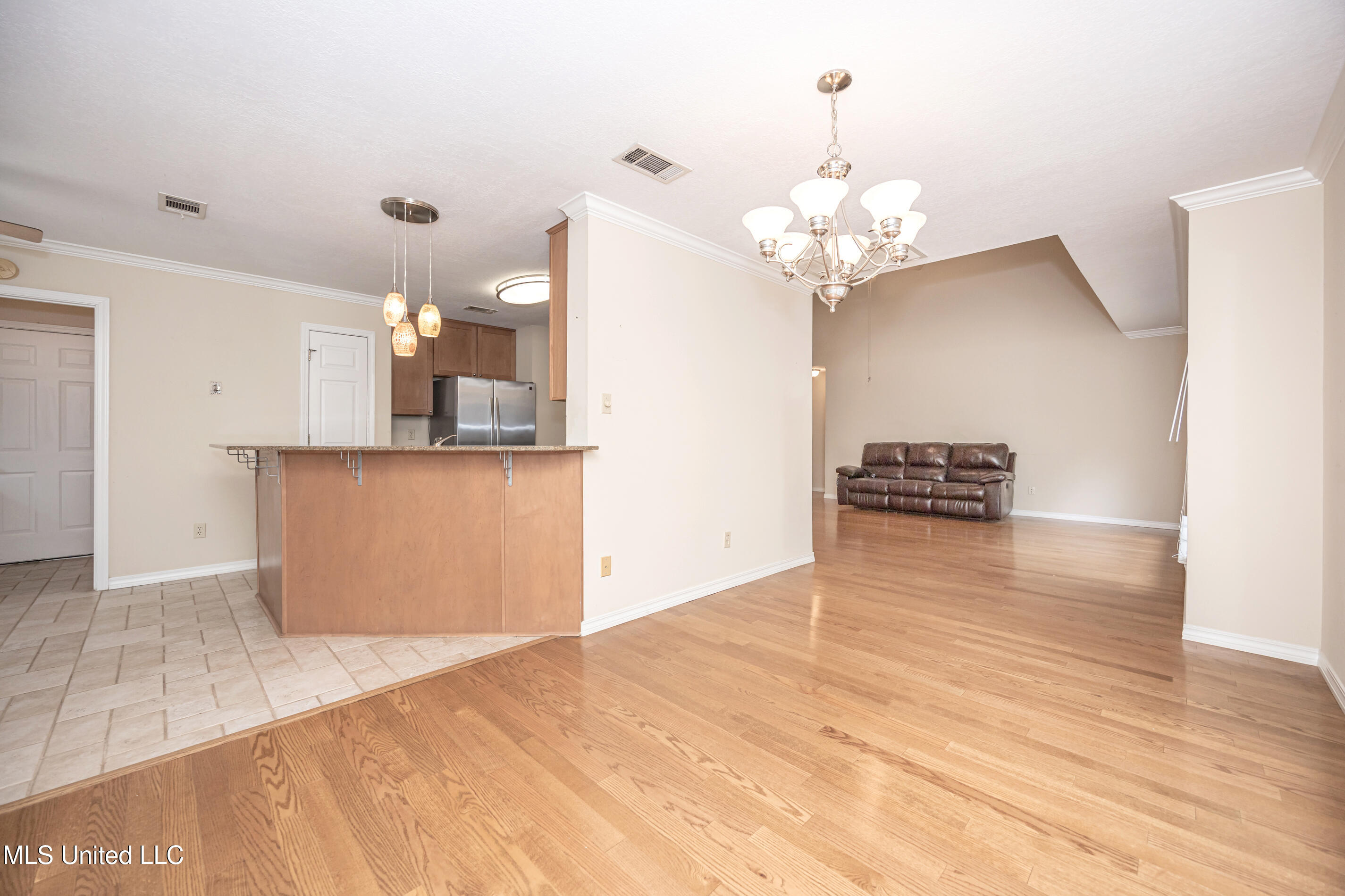 803 Woodglen Drive, Ocean Springs, Mississippi image 13