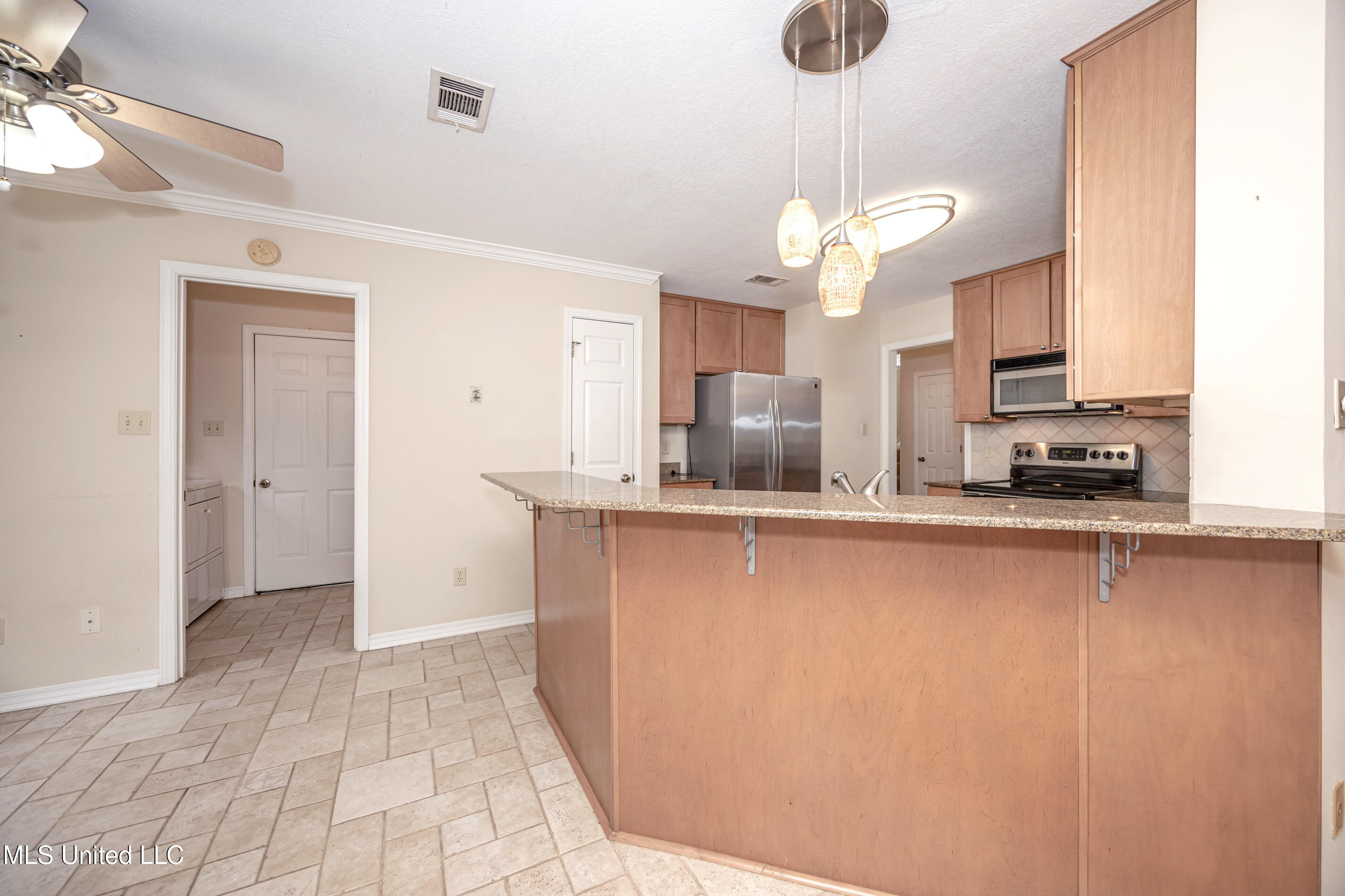 803 Woodglen Drive, Ocean Springs, Mississippi image 15