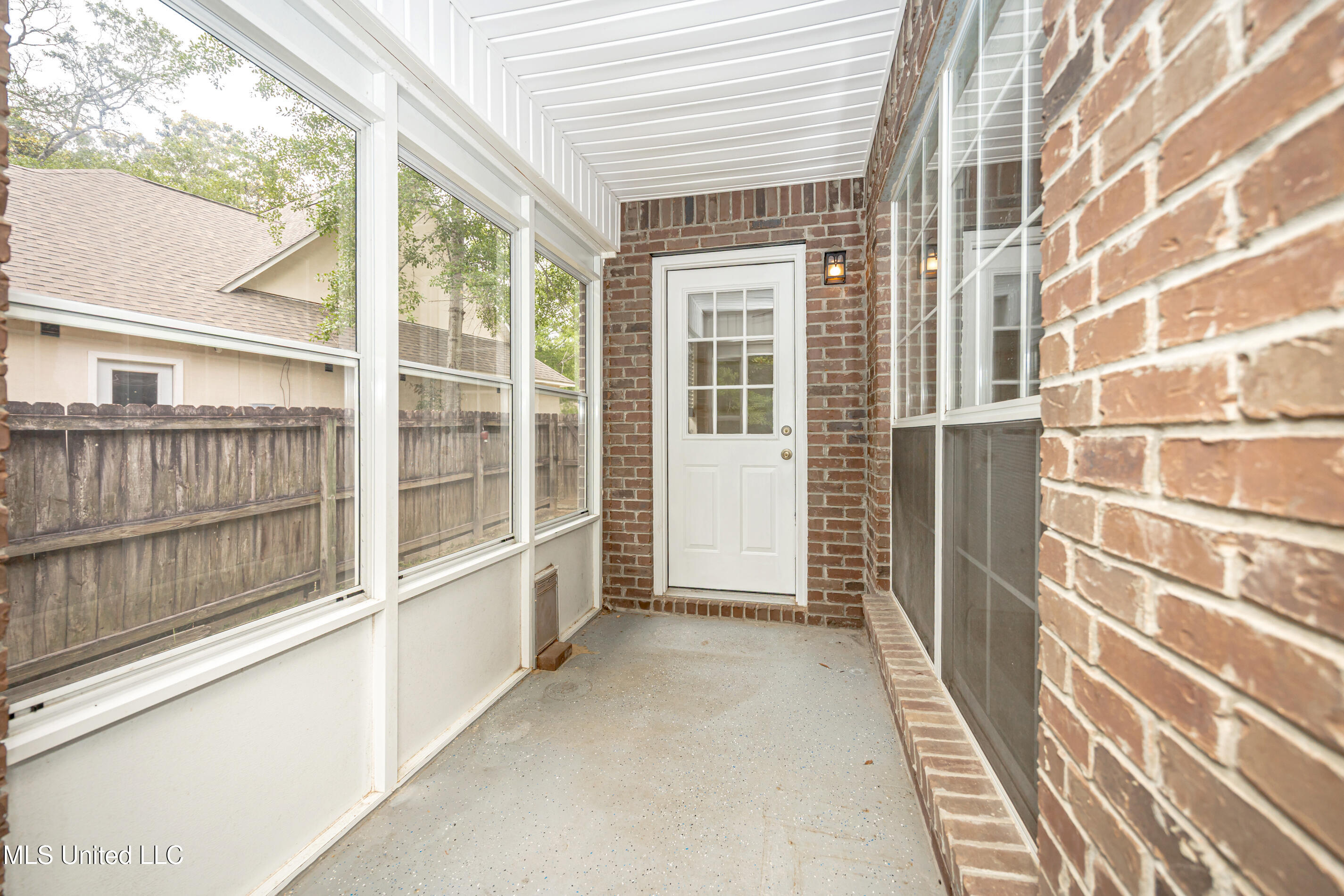 803 Woodglen Drive, Ocean Springs, Mississippi image 38