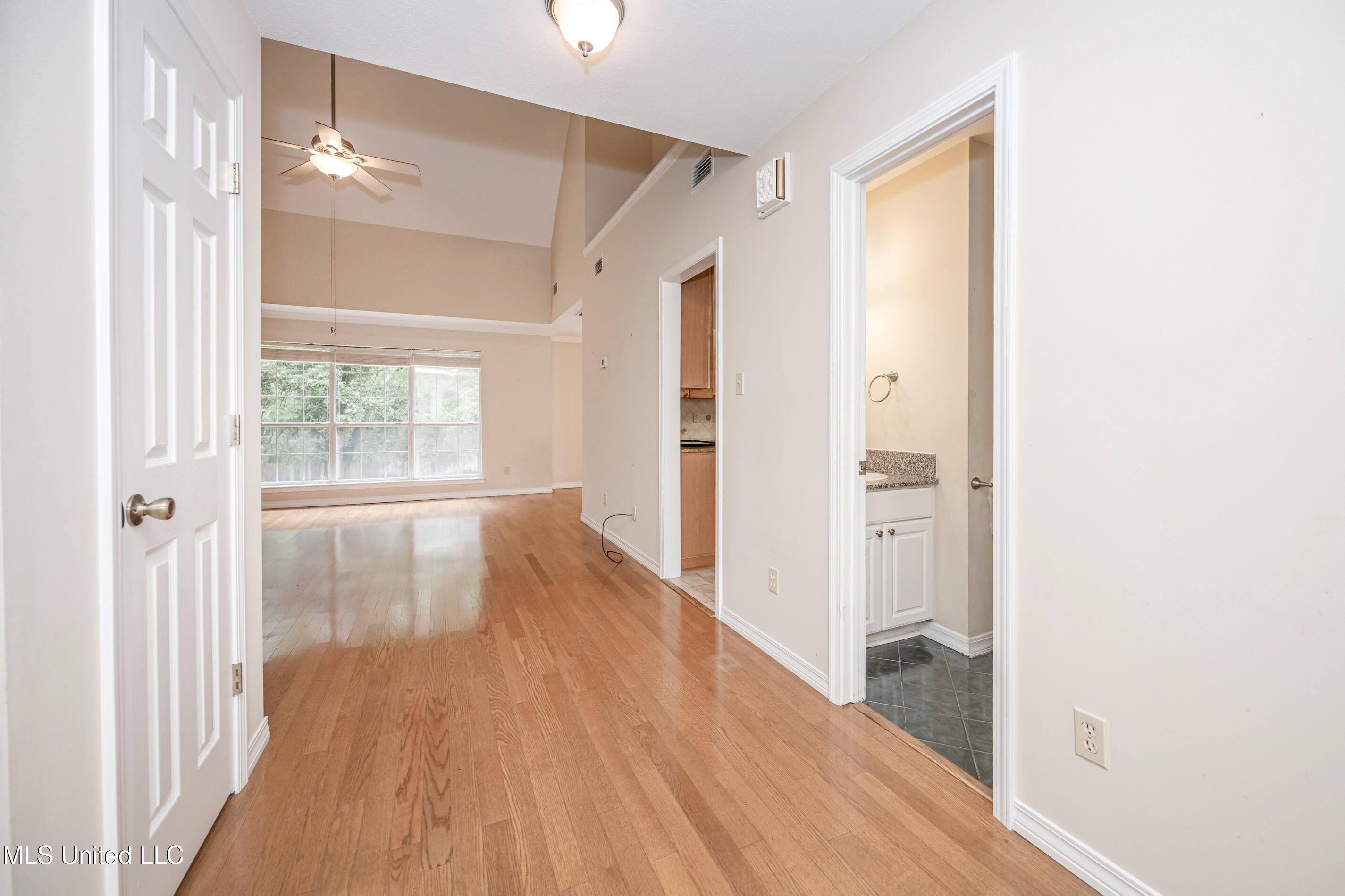 803 Woodglen Drive, Ocean Springs, Mississippi image 6