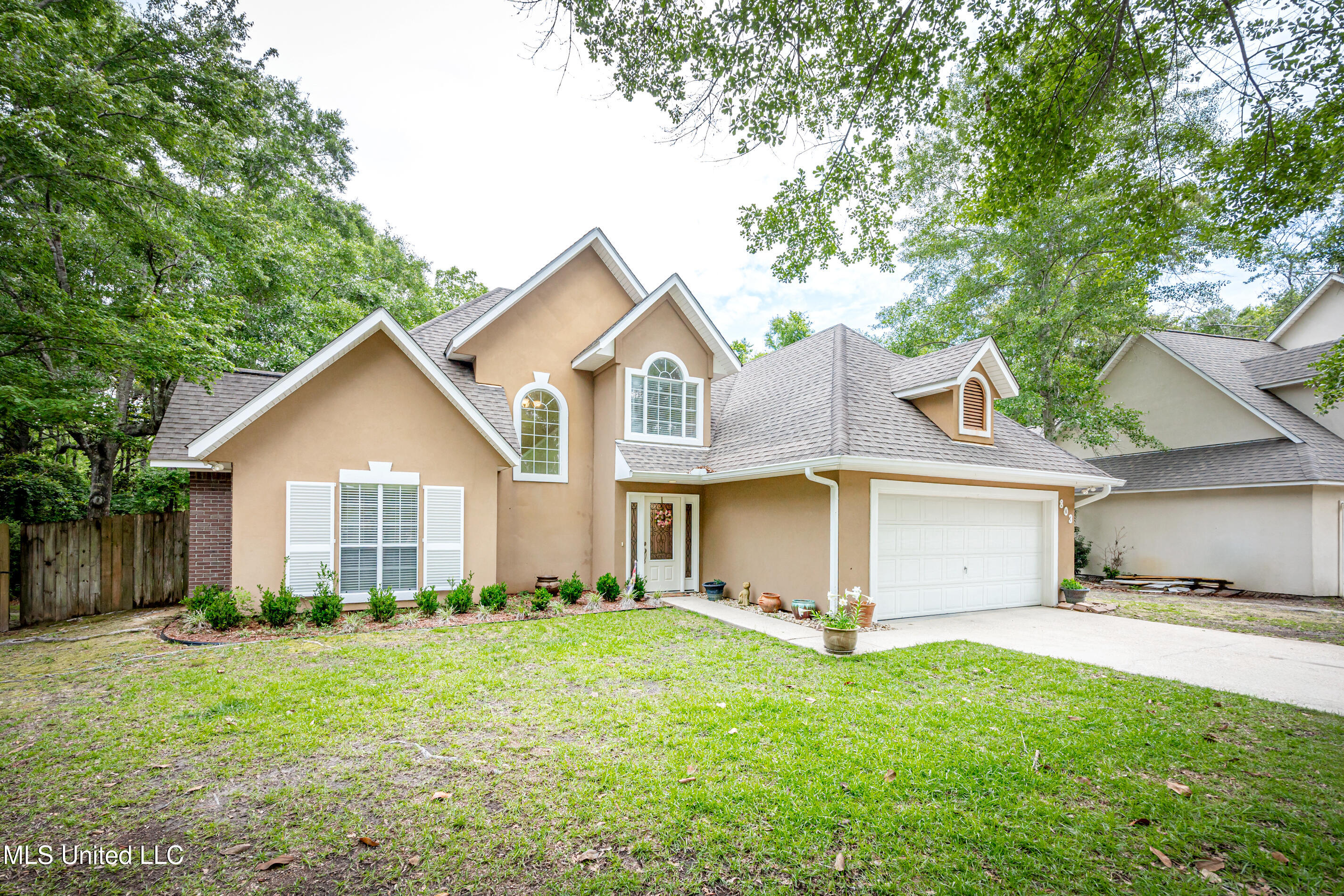 803 Woodglen Drive, Ocean Springs, Mississippi image 3