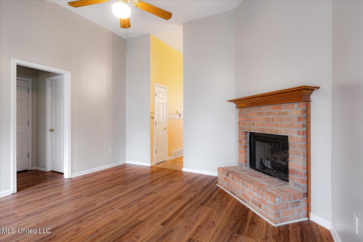 7633 Iris Drive, Southaven, Mississippi image 10