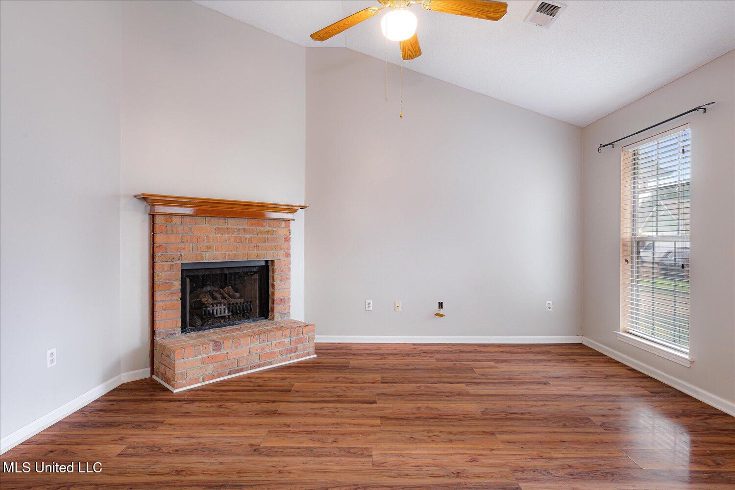 7633 Iris Drive, Southaven, Mississippi image 11