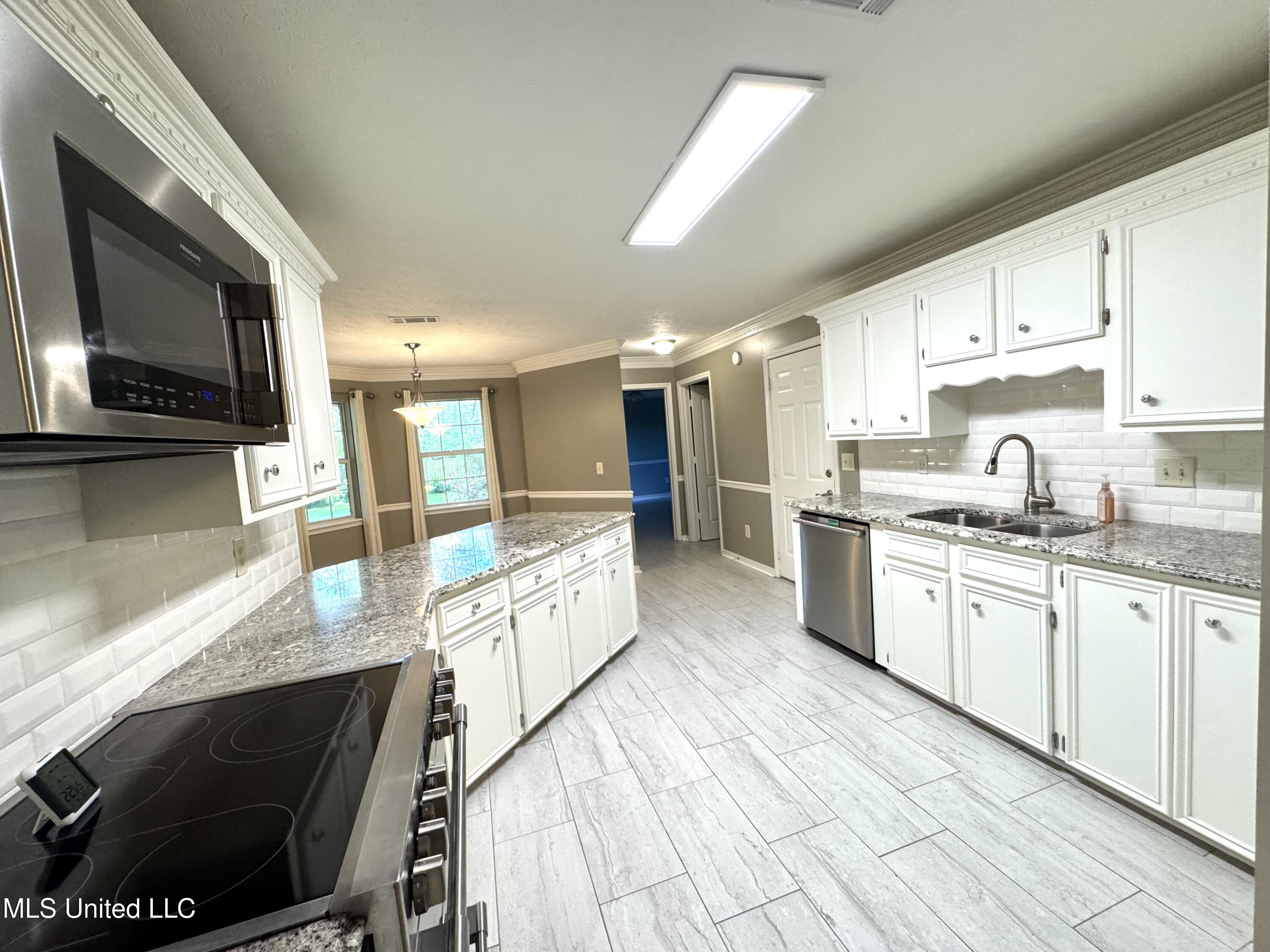 320 Colonial Drive, Madison, Mississippi image 12