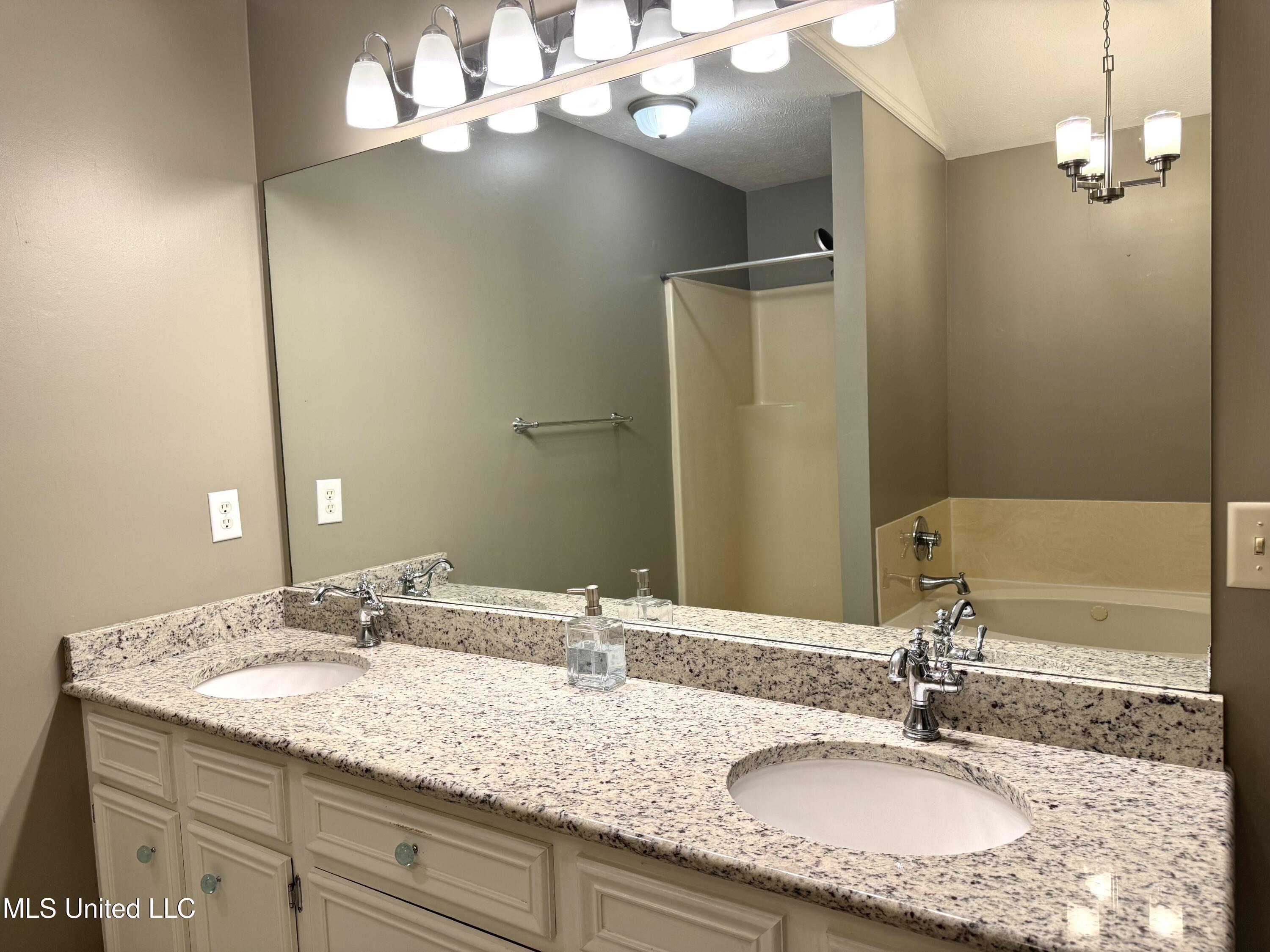 320 Colonial Drive, Madison, Mississippi image 25