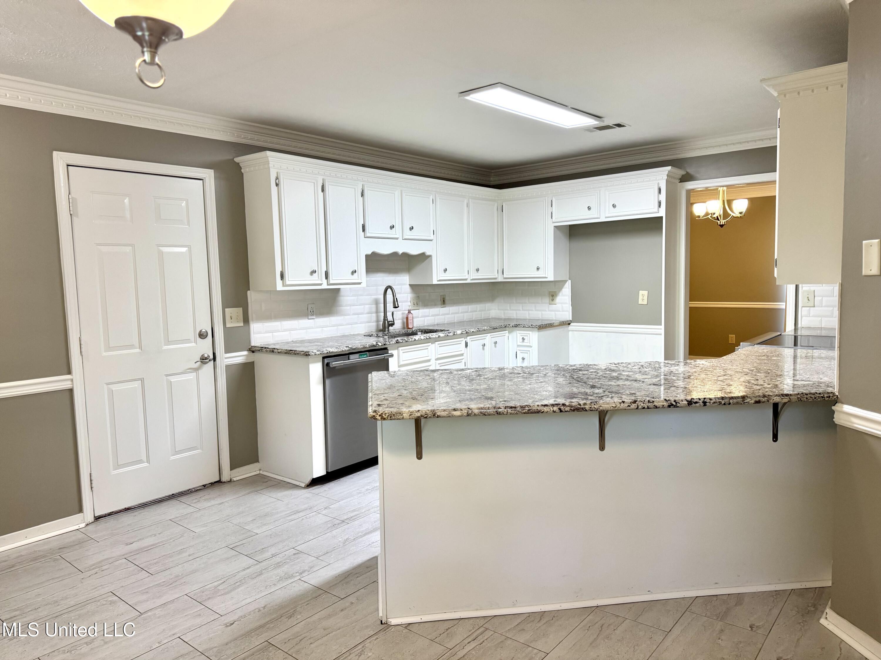 320 Colonial Drive, Madison, Mississippi image 15