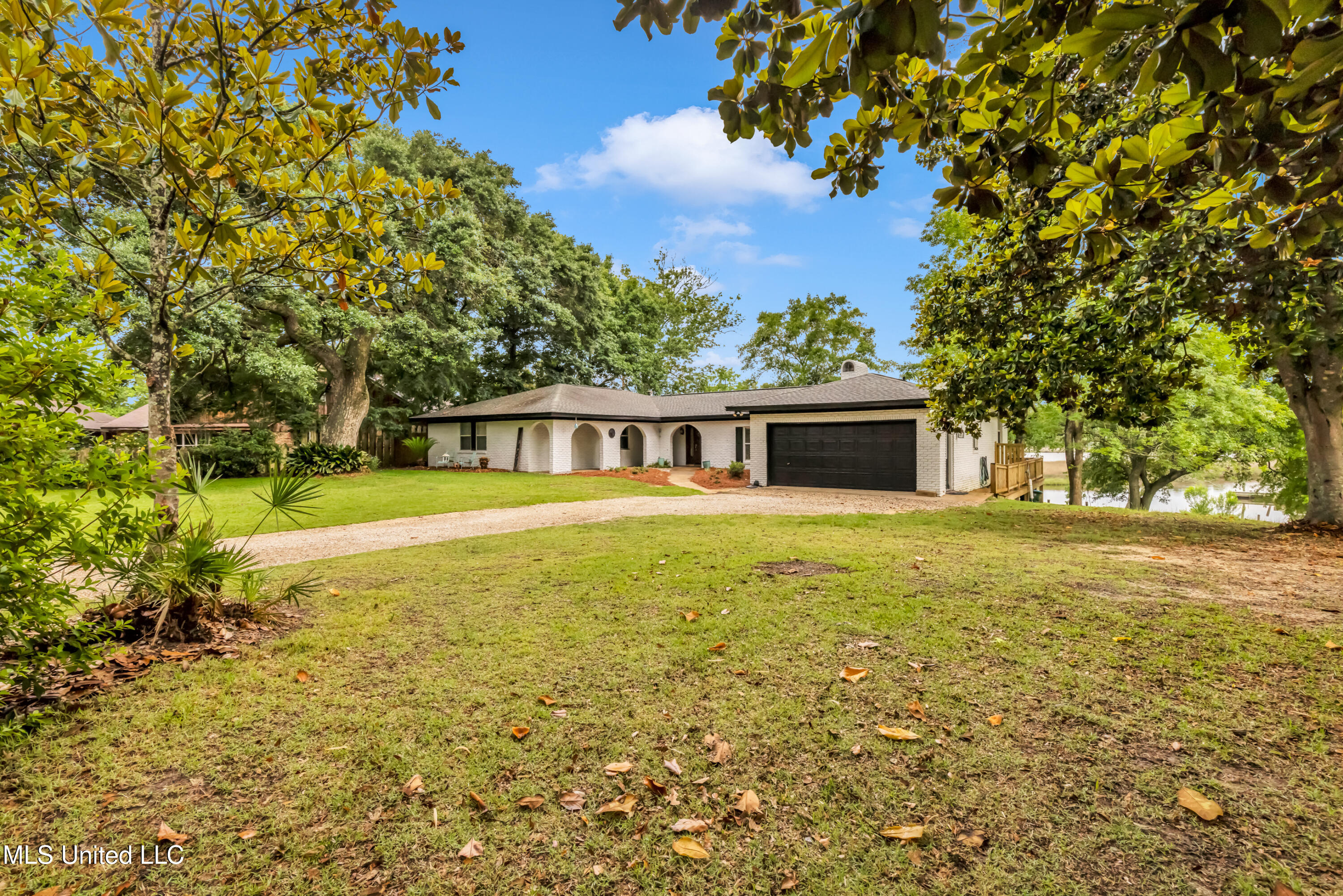 3225 Red Bluff Circle, Ocean Springs, Mississippi image 5