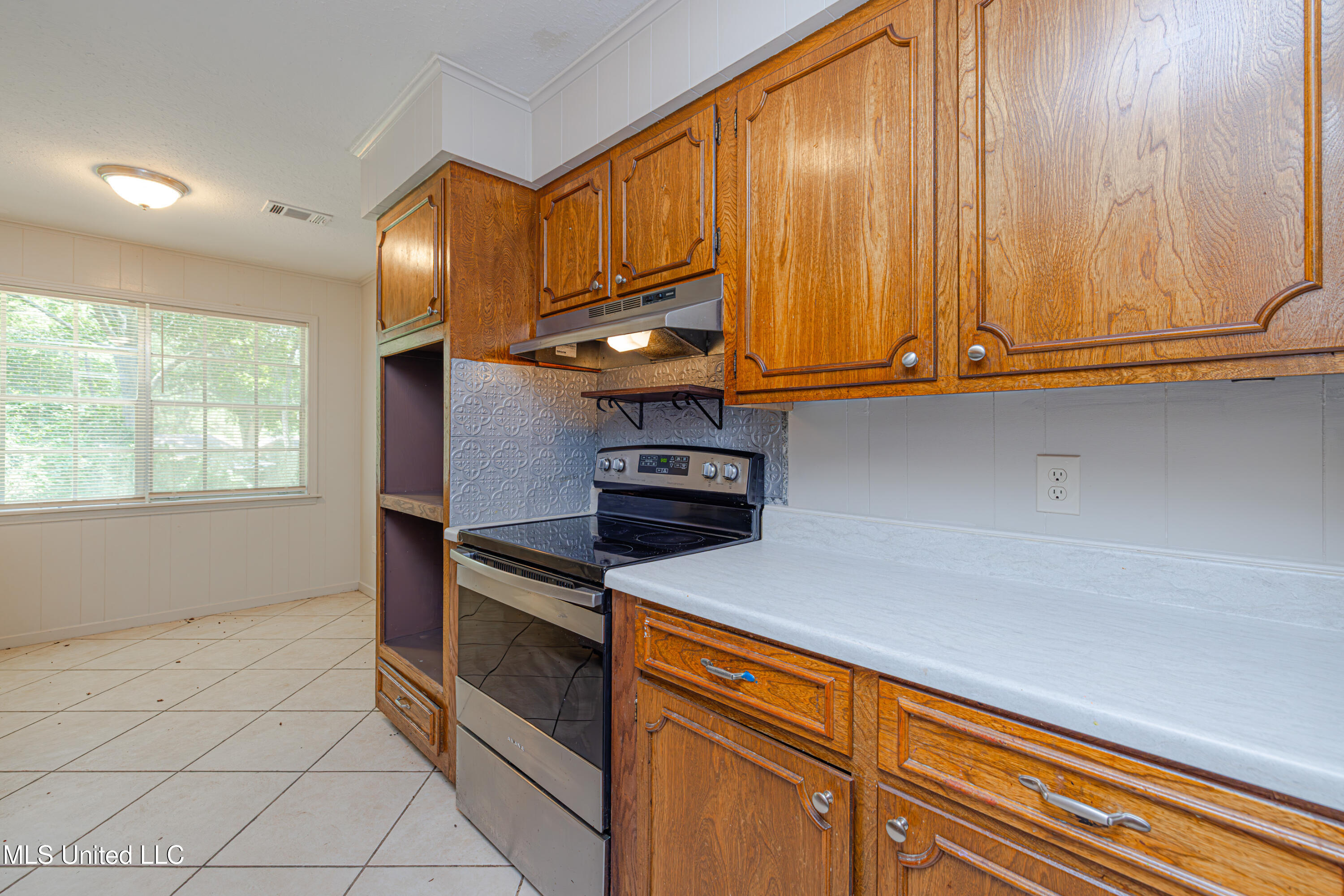 828 Briarwood Drive, Jackson, Mississippi image 22