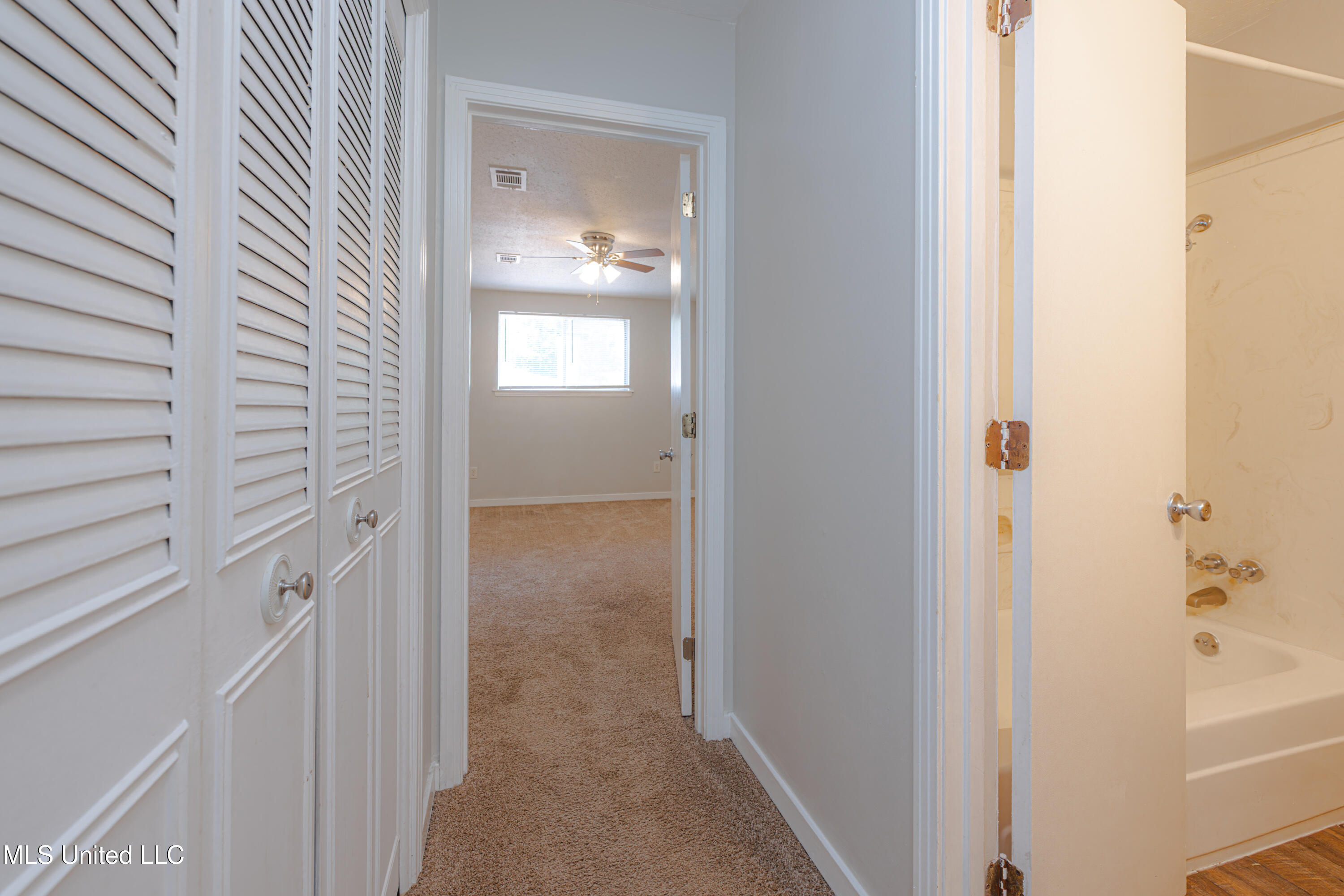 828 Briarwood Drive, Jackson, Mississippi image 42