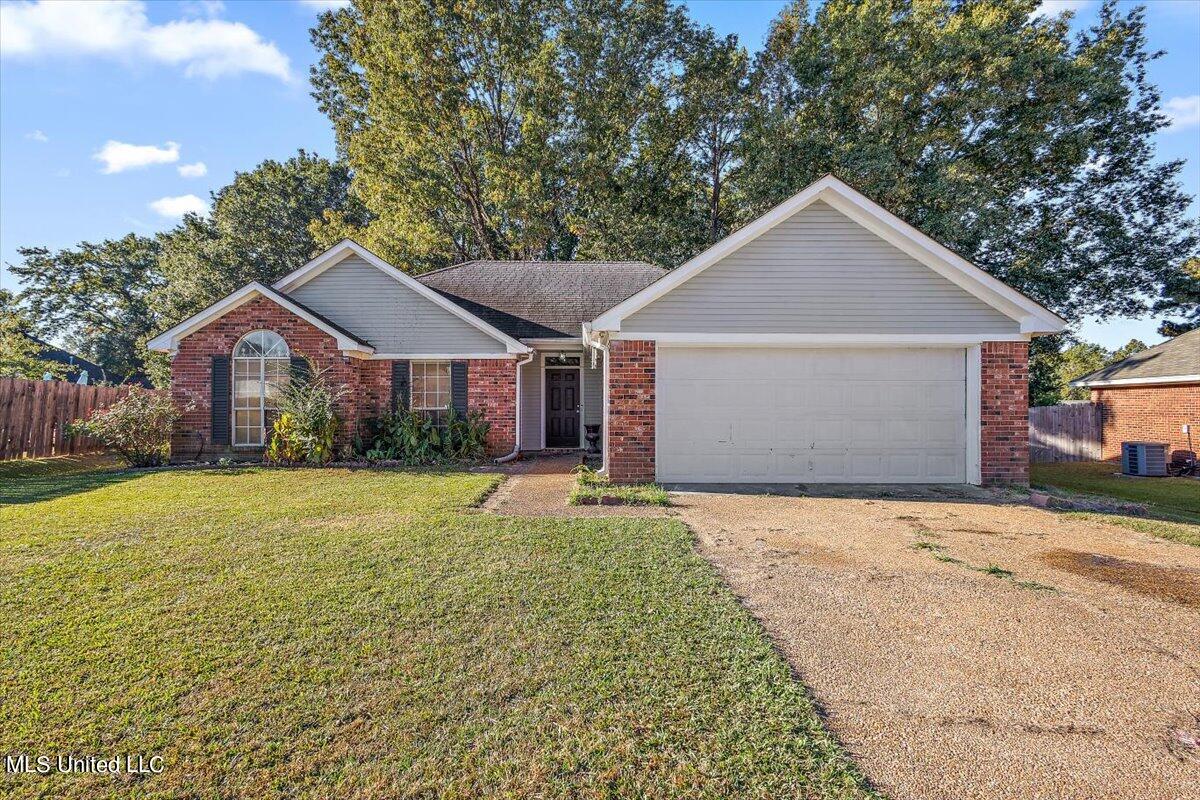 406 Twisted Oak Cove, Richland, Mississippi image 1