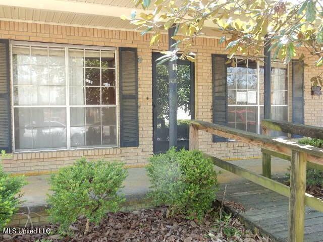 608 E 11th Street, Laurel, Mississippi image 4