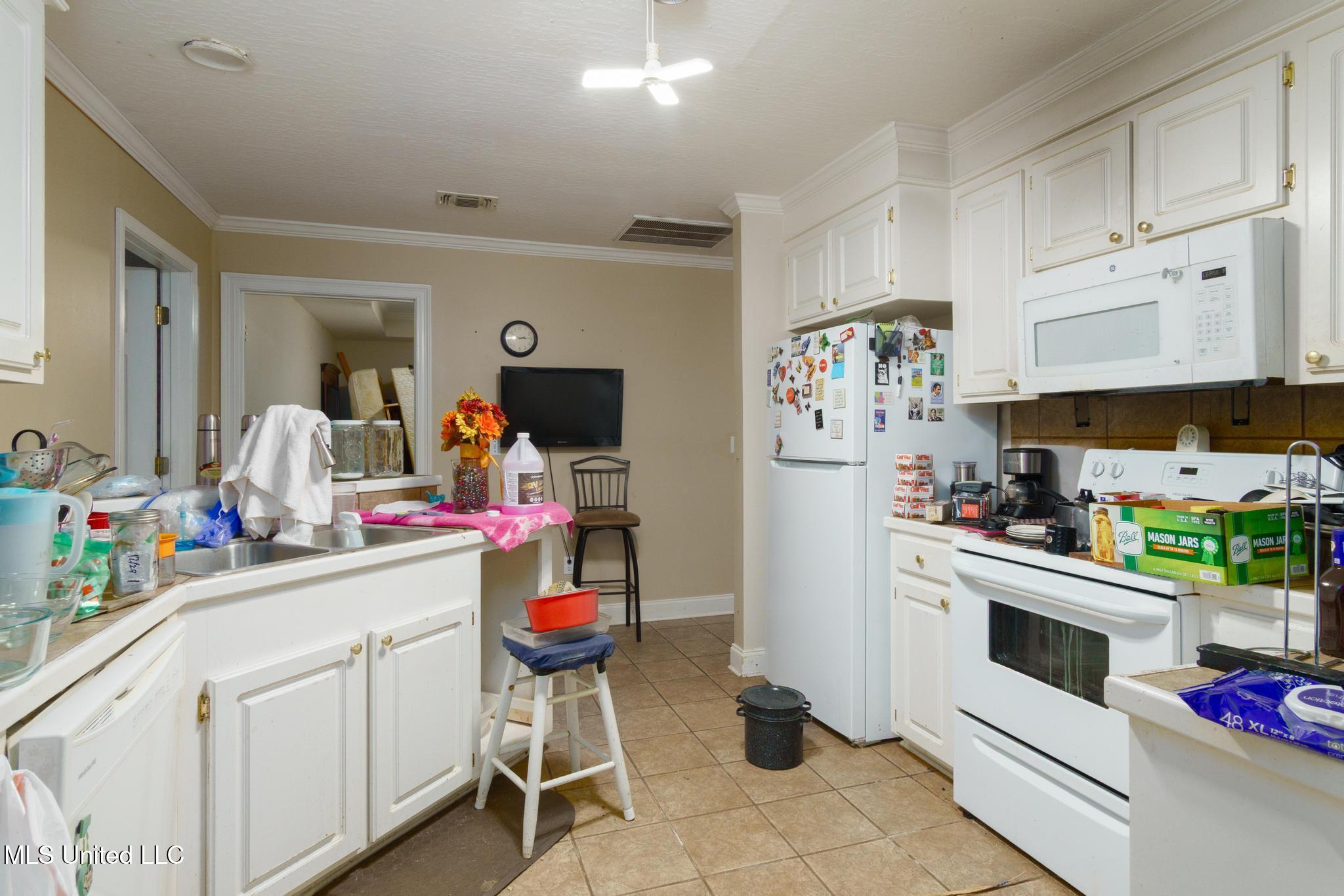 54 Nicolaus Drive, Hattiesburg, Mississippi image 3
