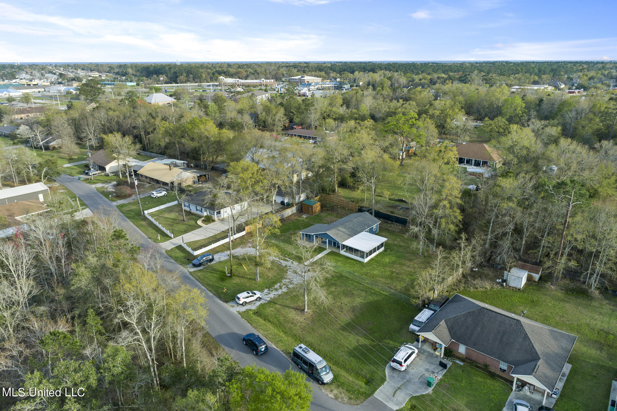 10085 Paradise Lane, Bay Saint Louis, Mississippi image 30