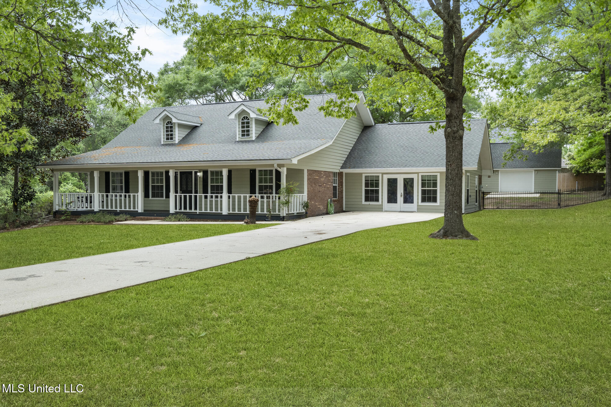 18401 Dogwood Lane, Saucier, Mississippi image 2