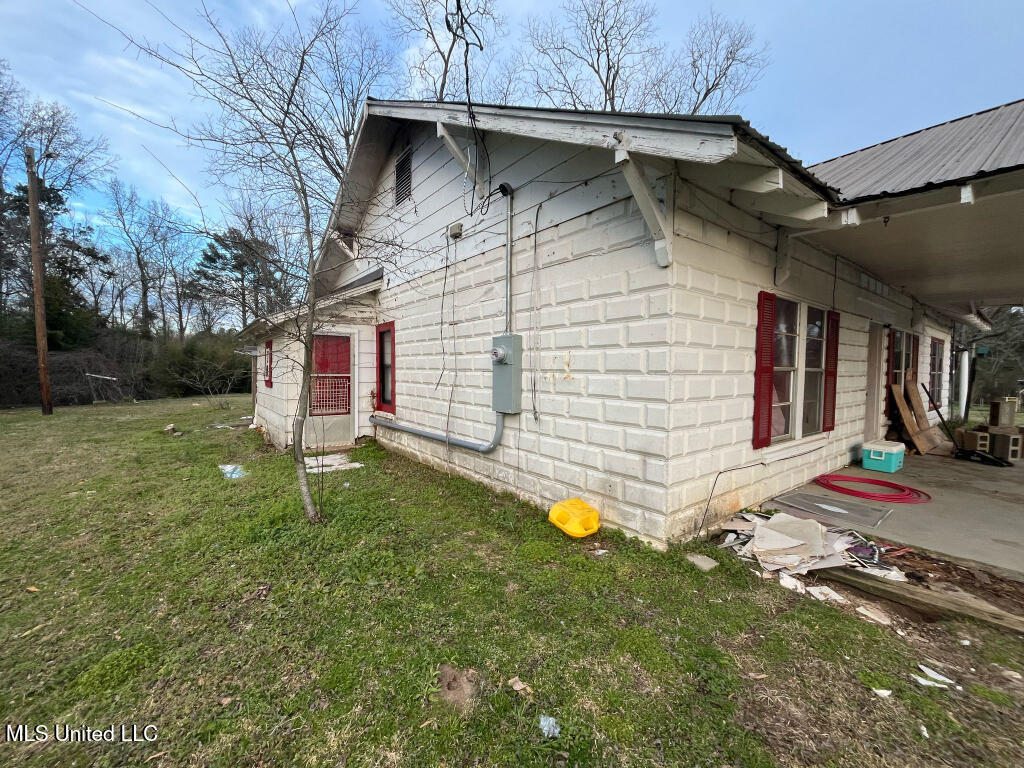655 Lawrence Bethel Road, Newton, Mississippi image 2