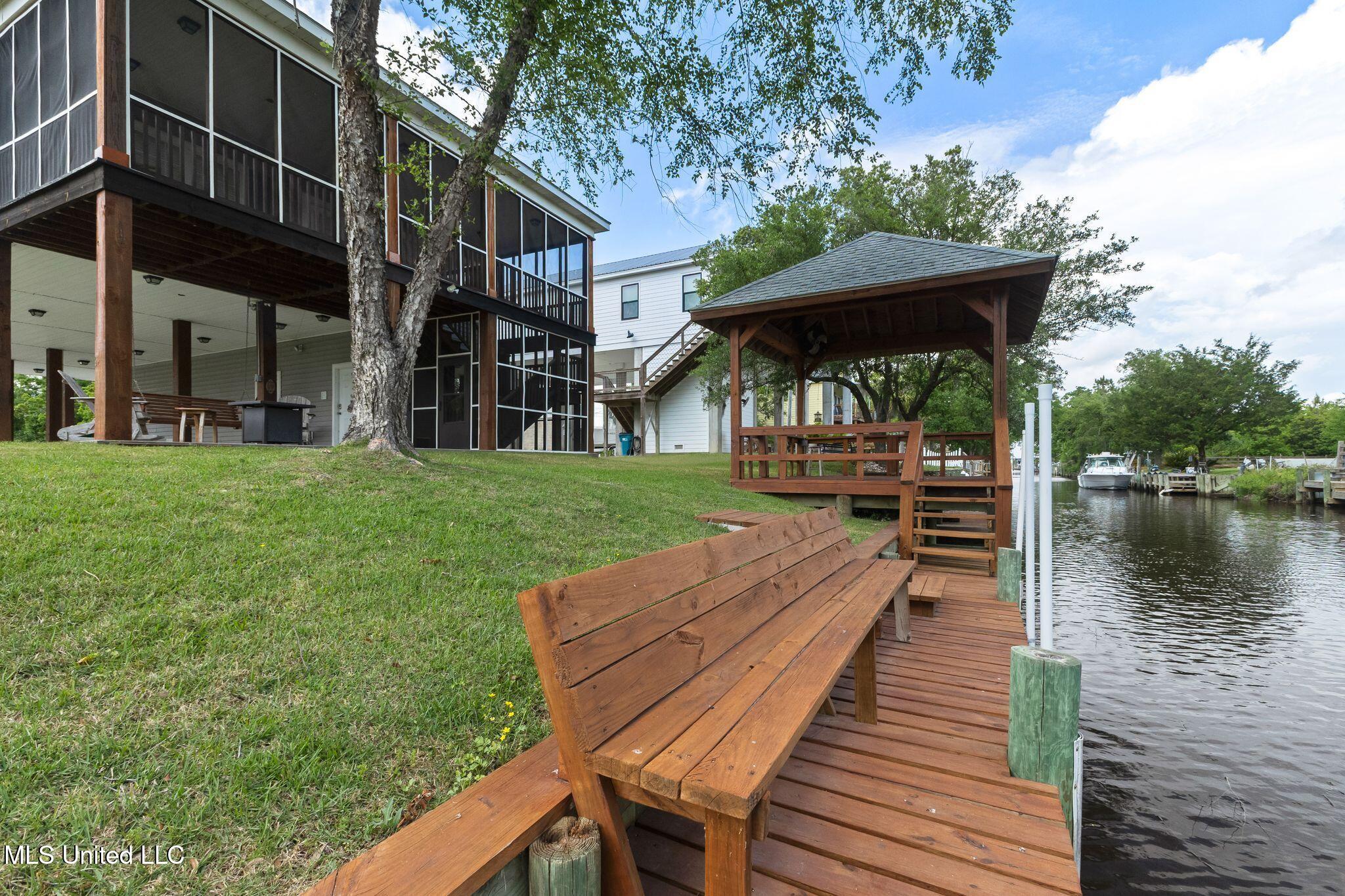 61 Good Street, Bay Saint Louis, Mississippi image 2