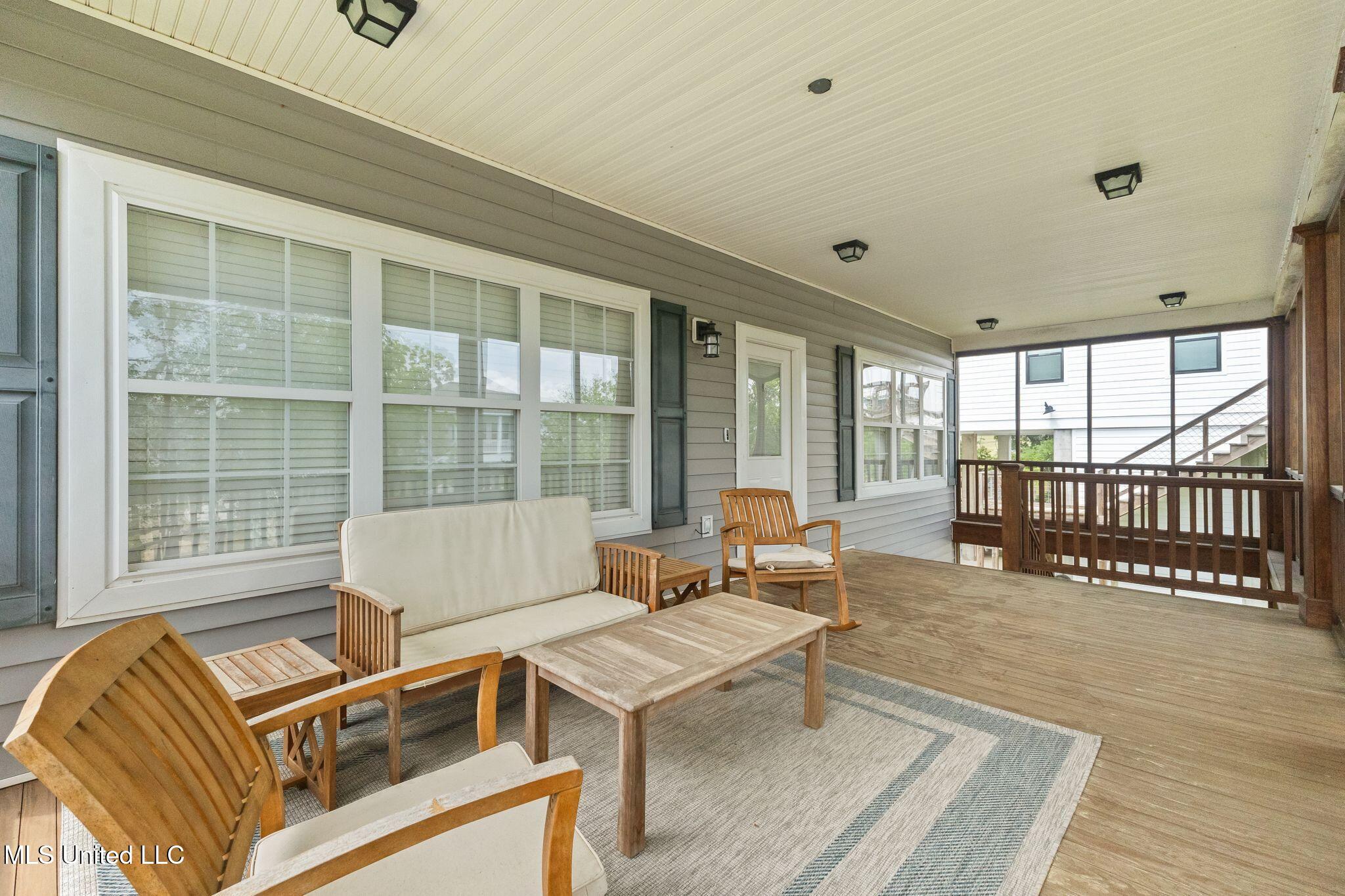 61 Good Street, Bay Saint Louis, Mississippi image 9
