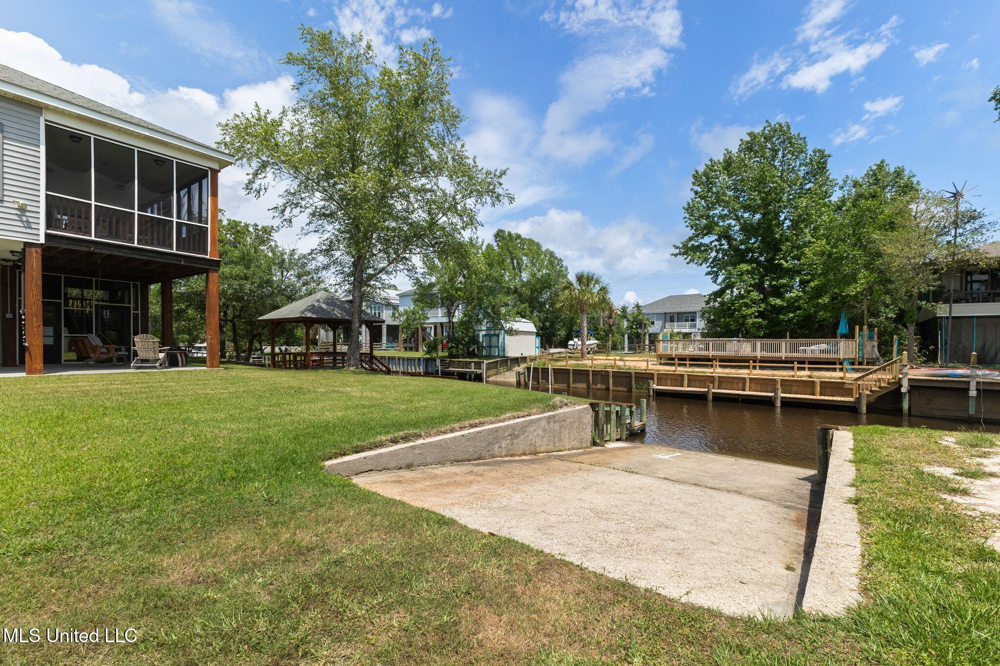 61 Good Street, Bay Saint Louis, Mississippi image 40