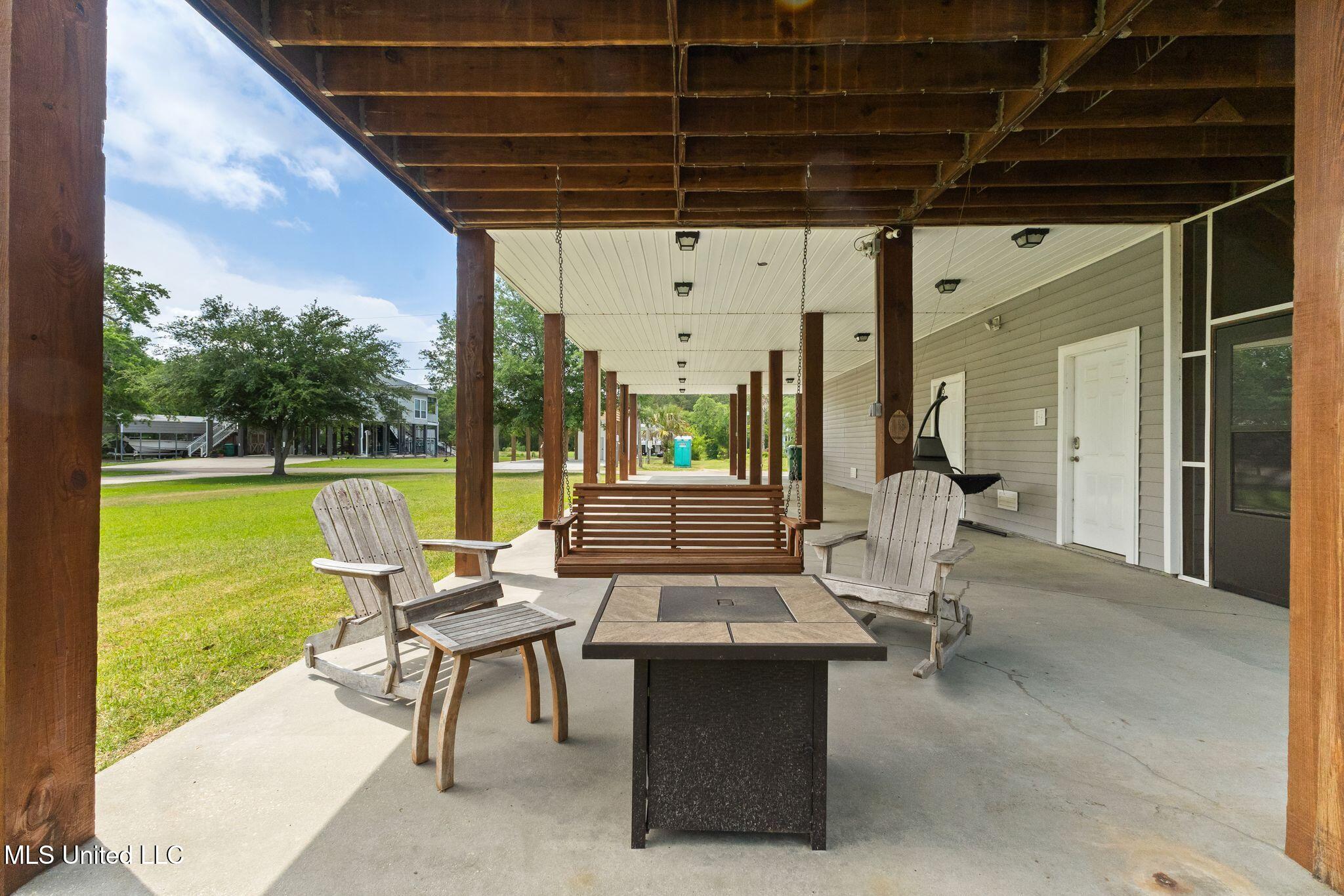 61 Good Street, Bay Saint Louis, Mississippi image 31