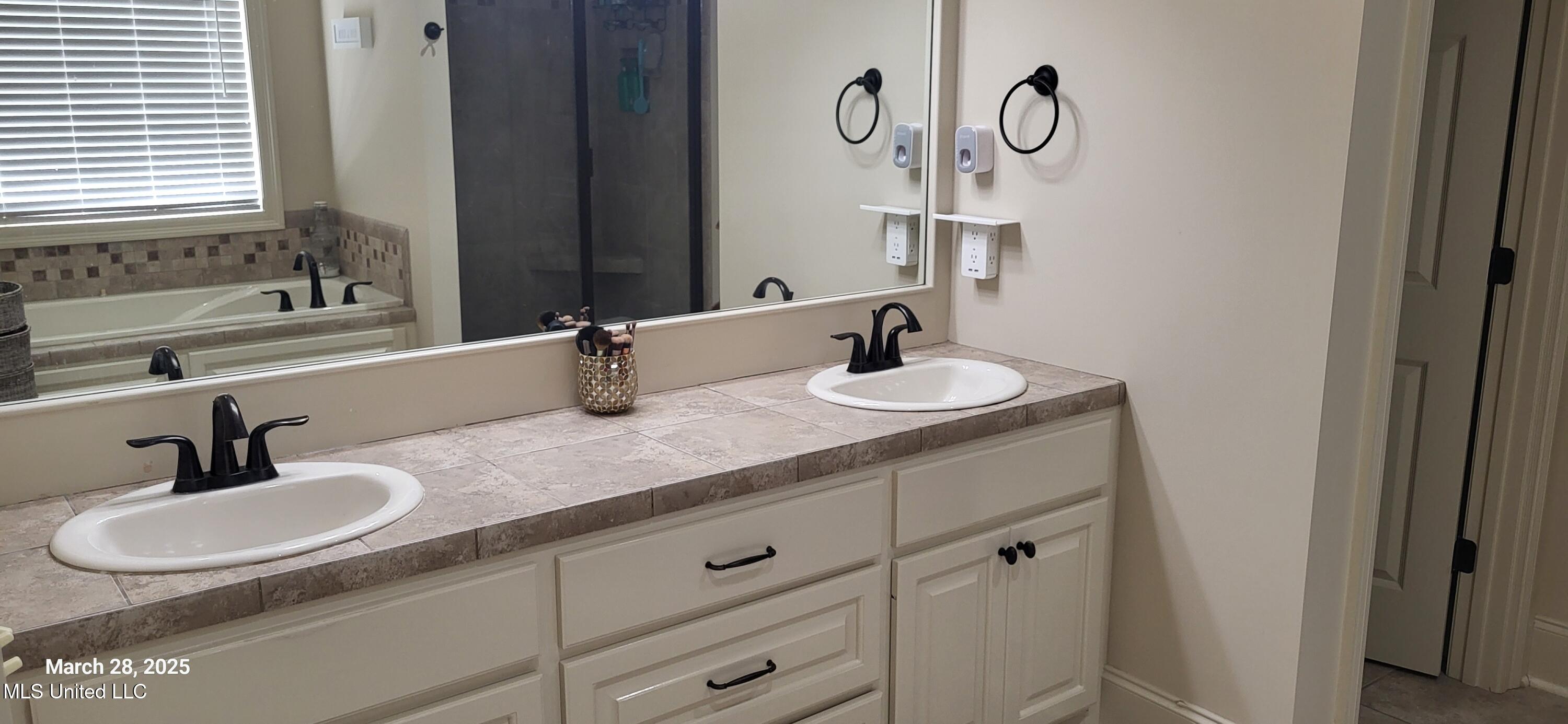 117 Grayhawk Cove, Madison, Mississippi image 16