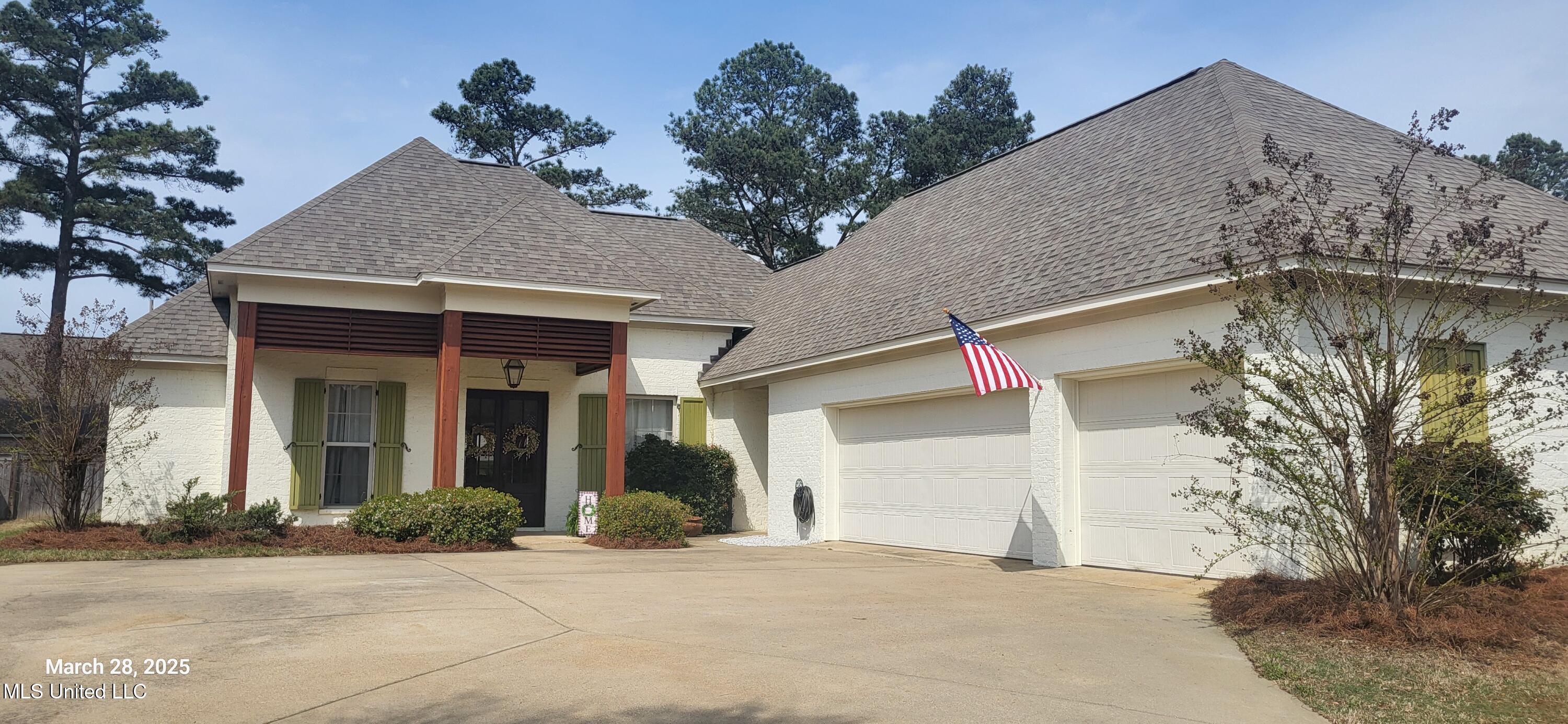 117 Grayhawk Cove, Madison, Mississippi image 1