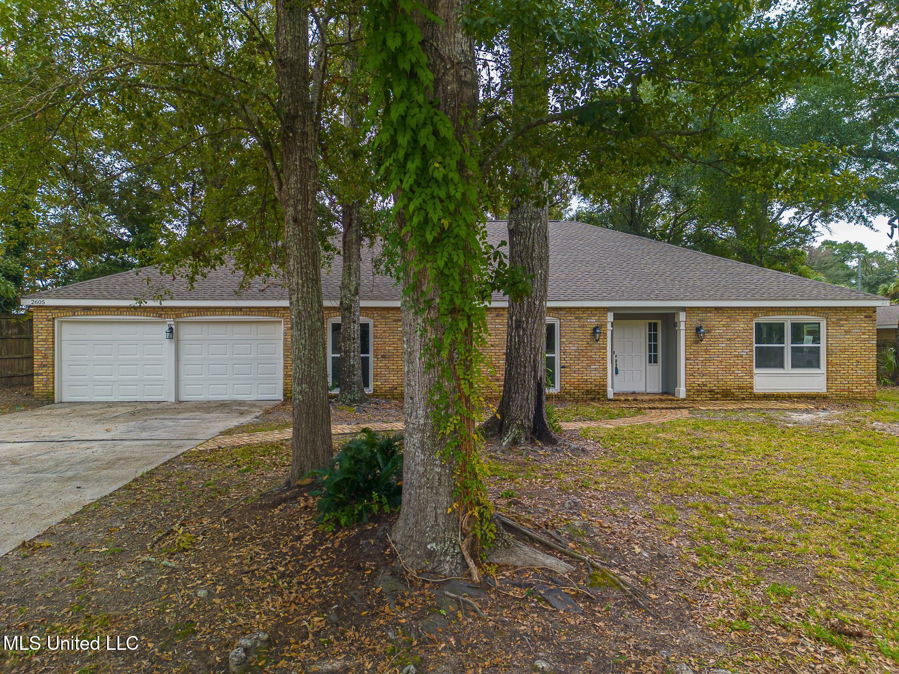 2605 Evergreen Lane, Biloxi, Mississippi image 1