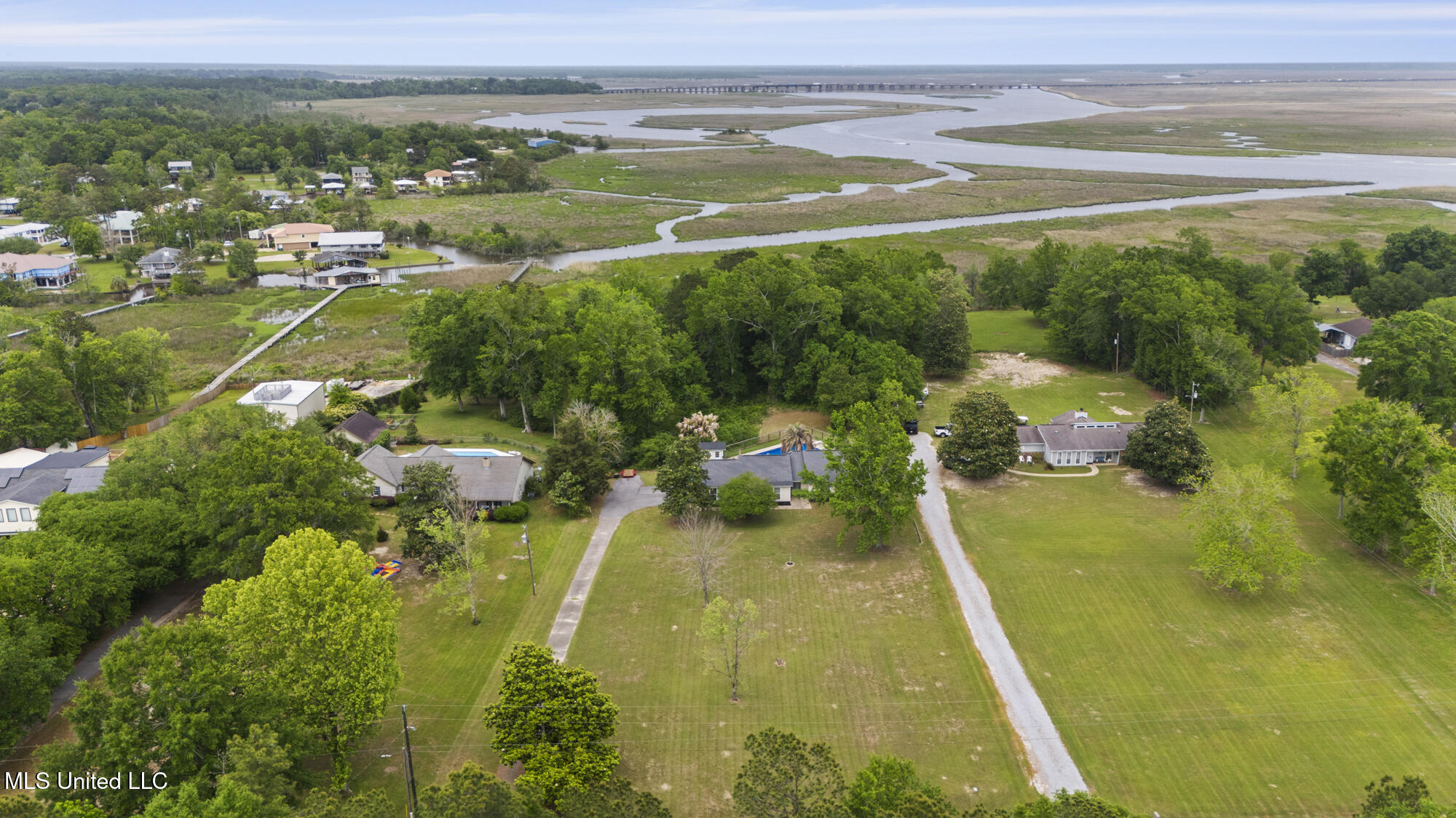 804 Homestead Boulevard, Gautier, Mississippi image 4