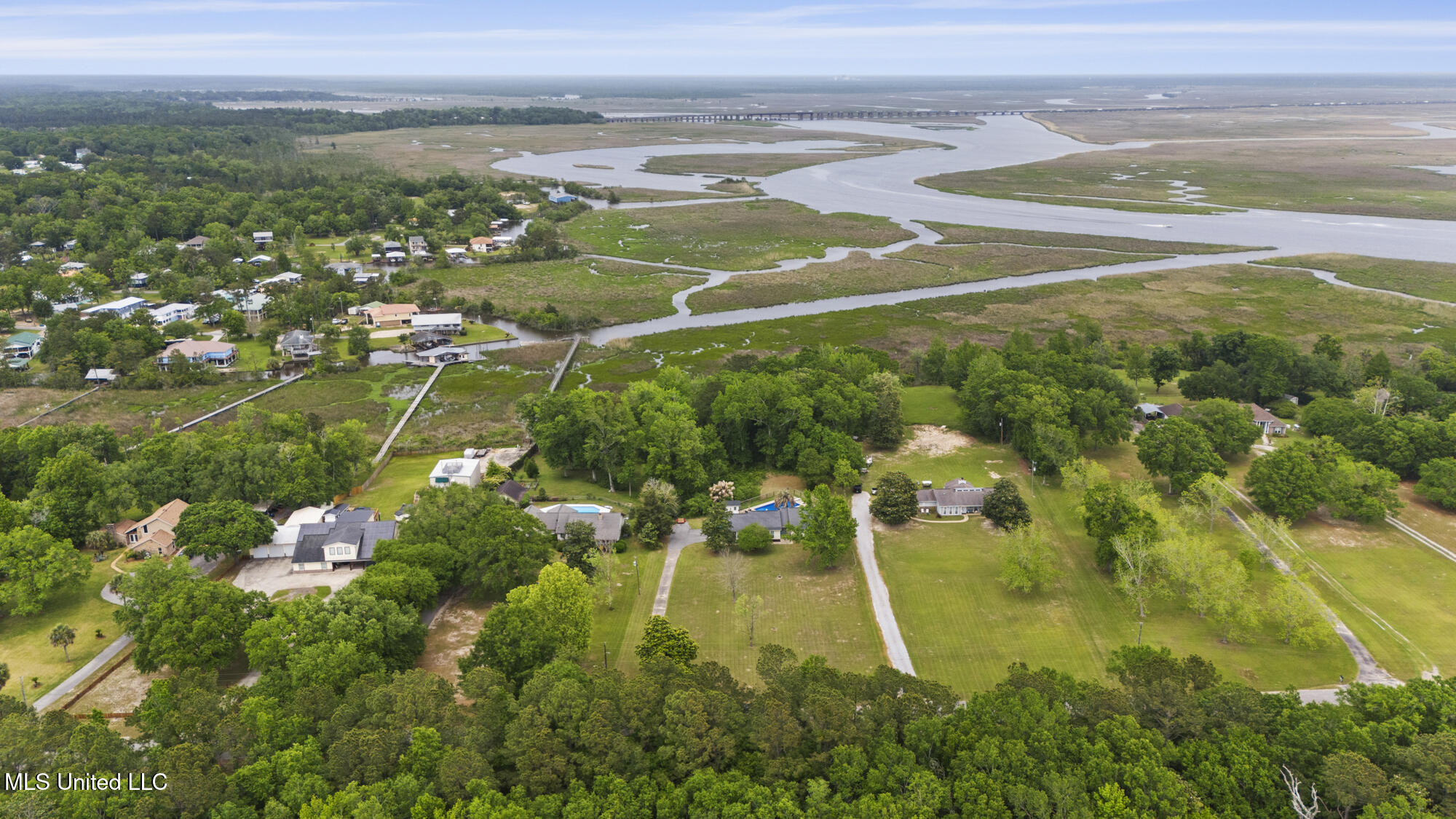 804 Homestead Boulevard, Gautier, Mississippi image 5