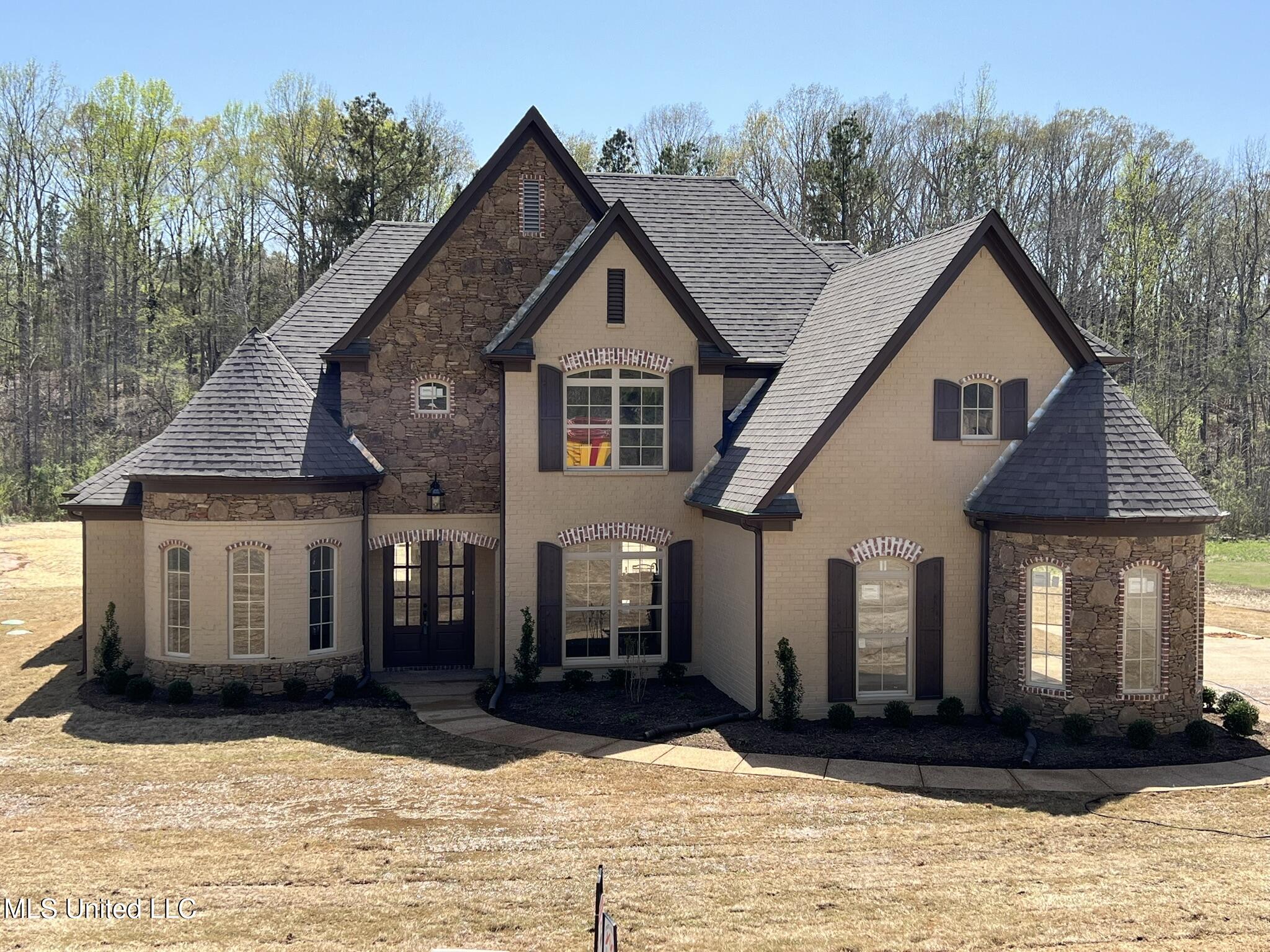 145 Poplar Lane, Holly Springs, Mississippi image 1