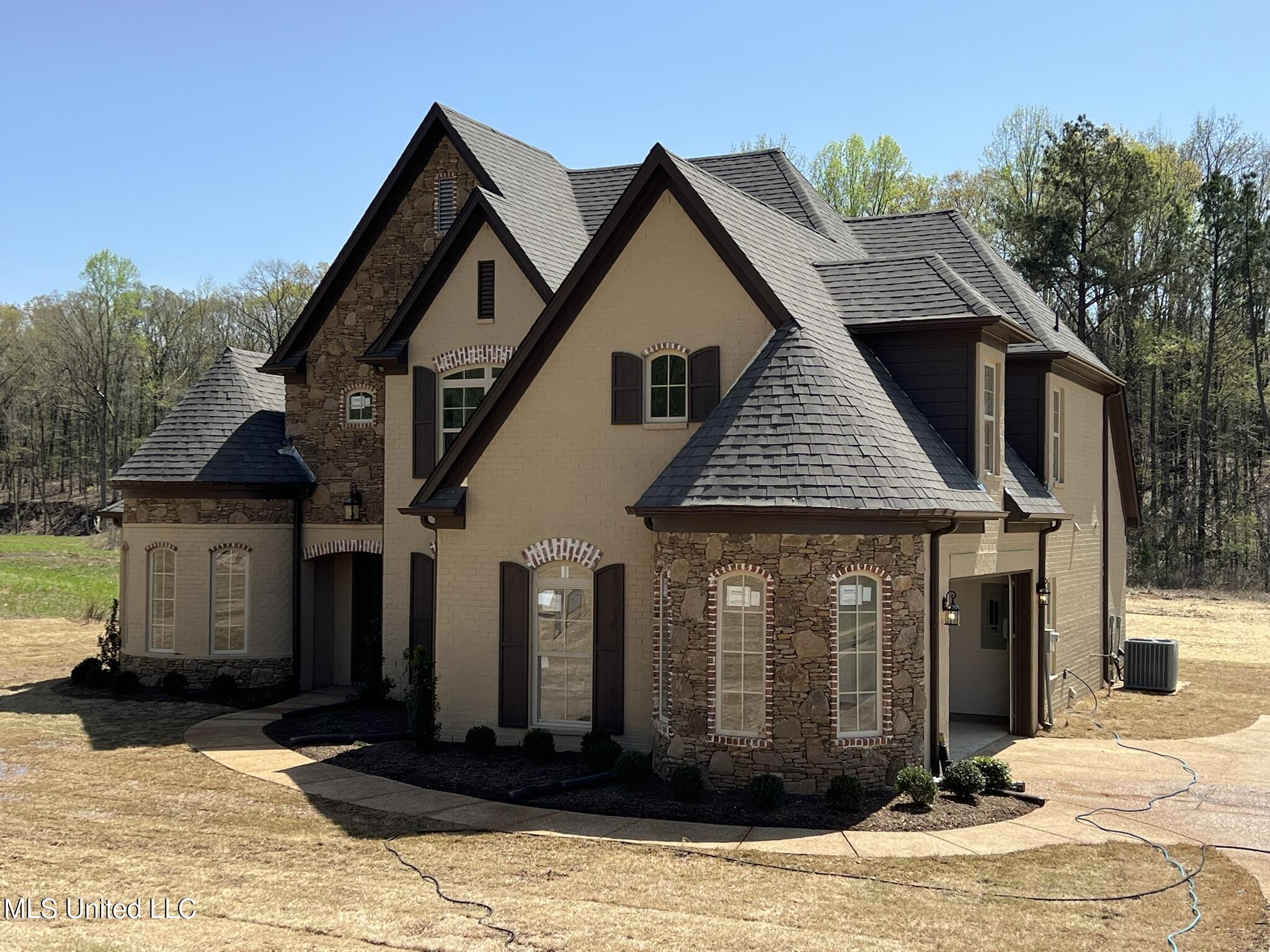 145 Poplar Lane, Holly Springs, Mississippi image 2