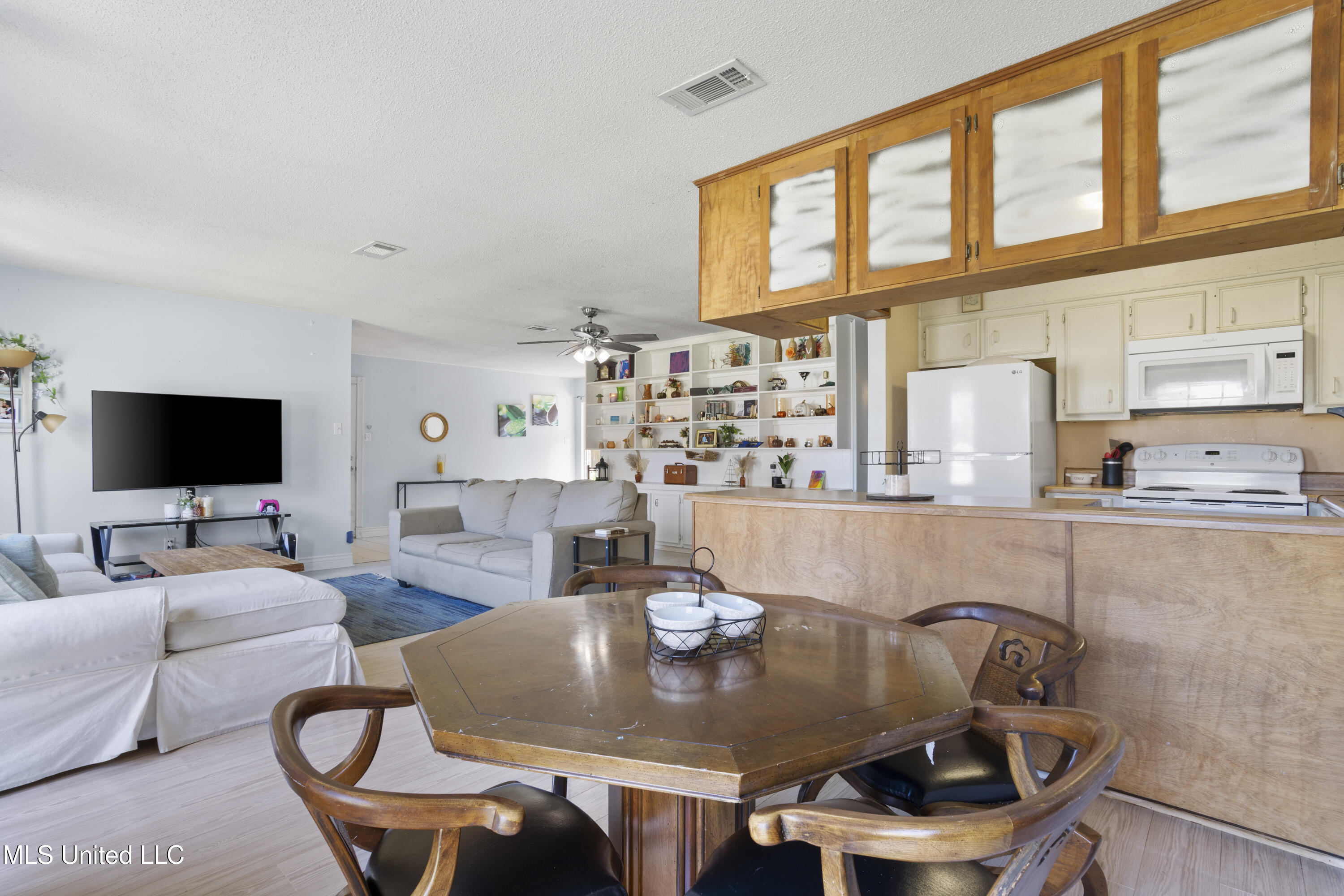 238 Saratoga Drive, Ocean Springs, Mississippi image 12