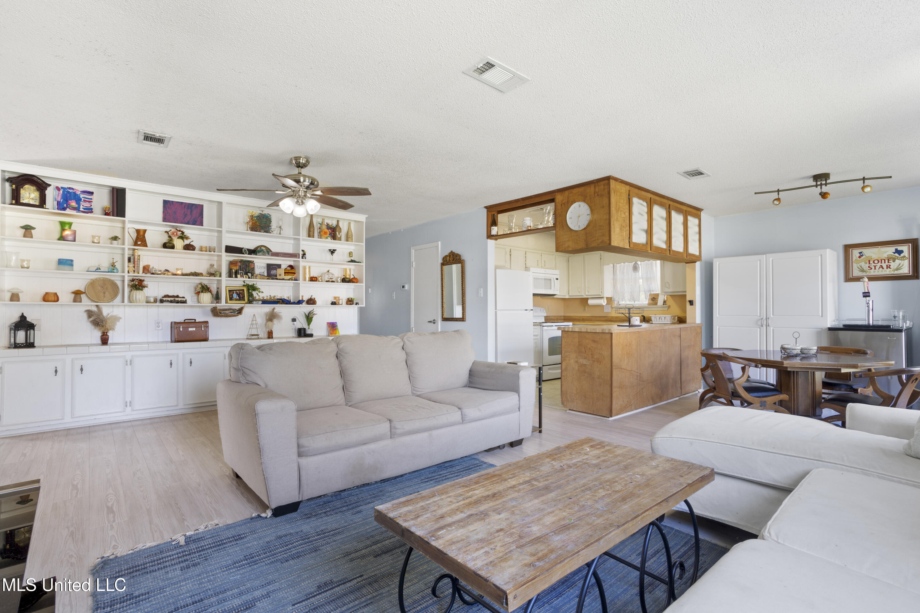 238 Saratoga Drive, Ocean Springs, Mississippi image 7