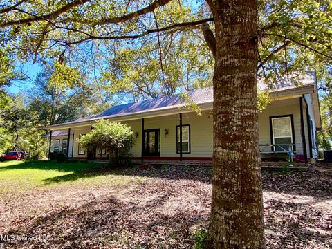 Homes For Sale - 131 Monk Mitchell Road<br/> Picayune, MS 39466
