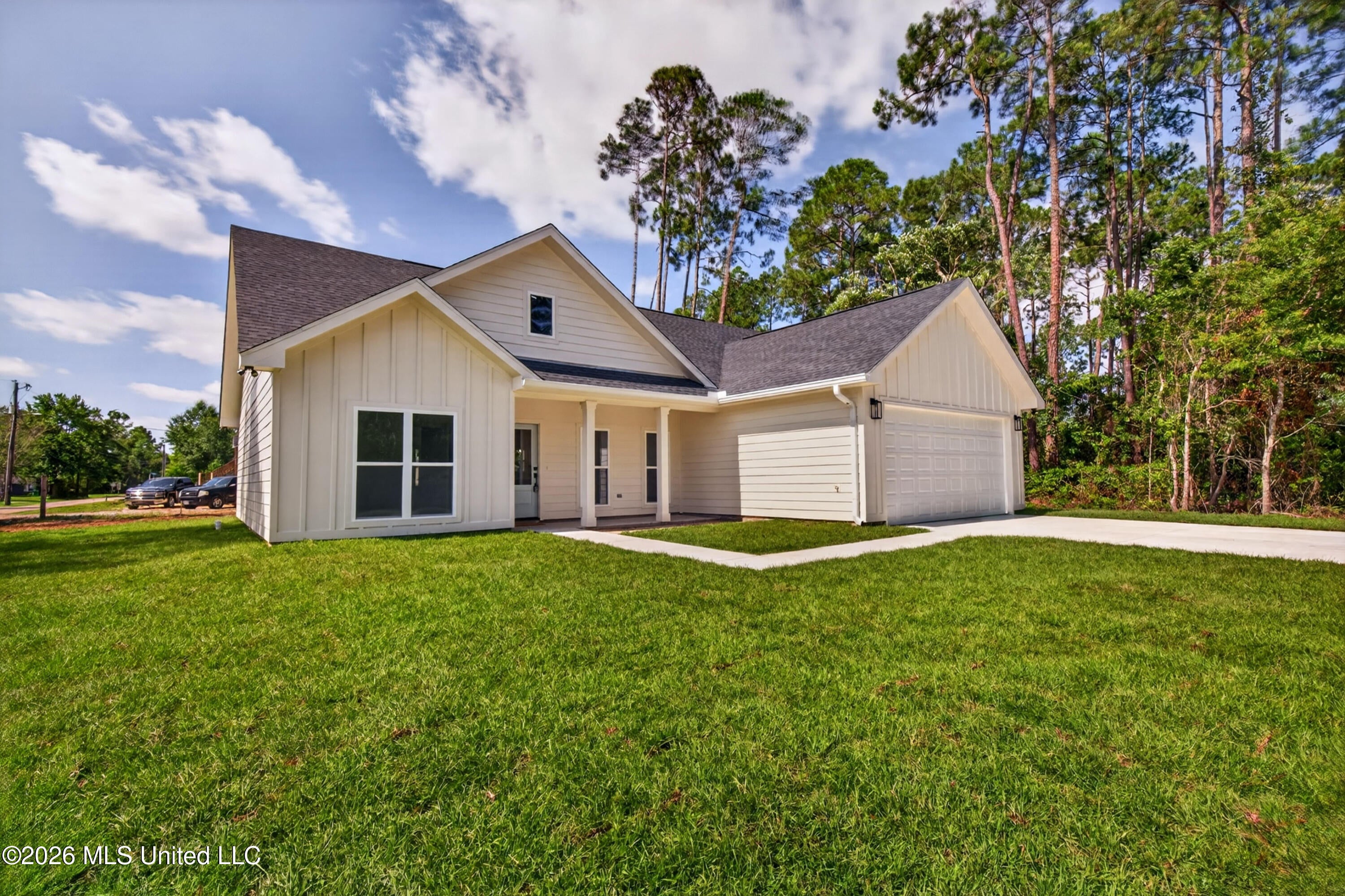 201TarponSt.-4