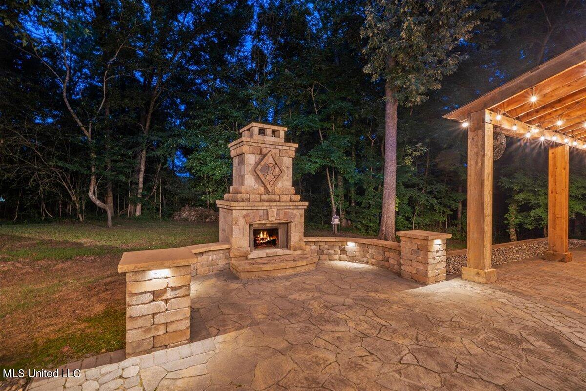 5746 Burlington Lane, Olive Branch, Mississippi image 5